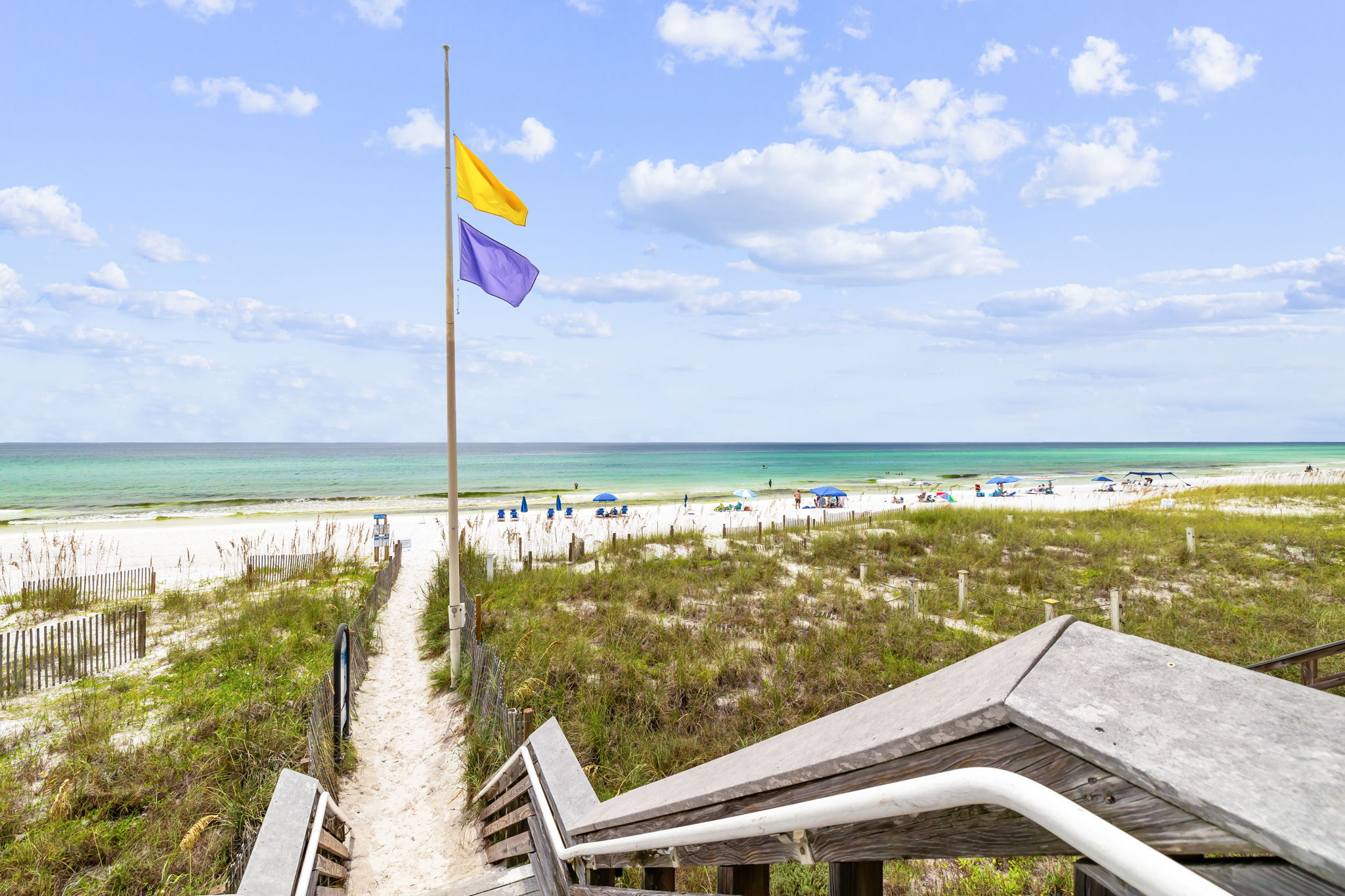  Waterfront Canal Home With Expanded Floor Plan And Bay Access - 物件實景