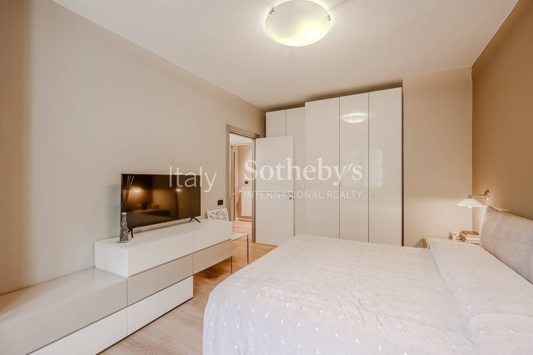  Elegant apartment with Lake and Rocca d’Angera View - 物件實景