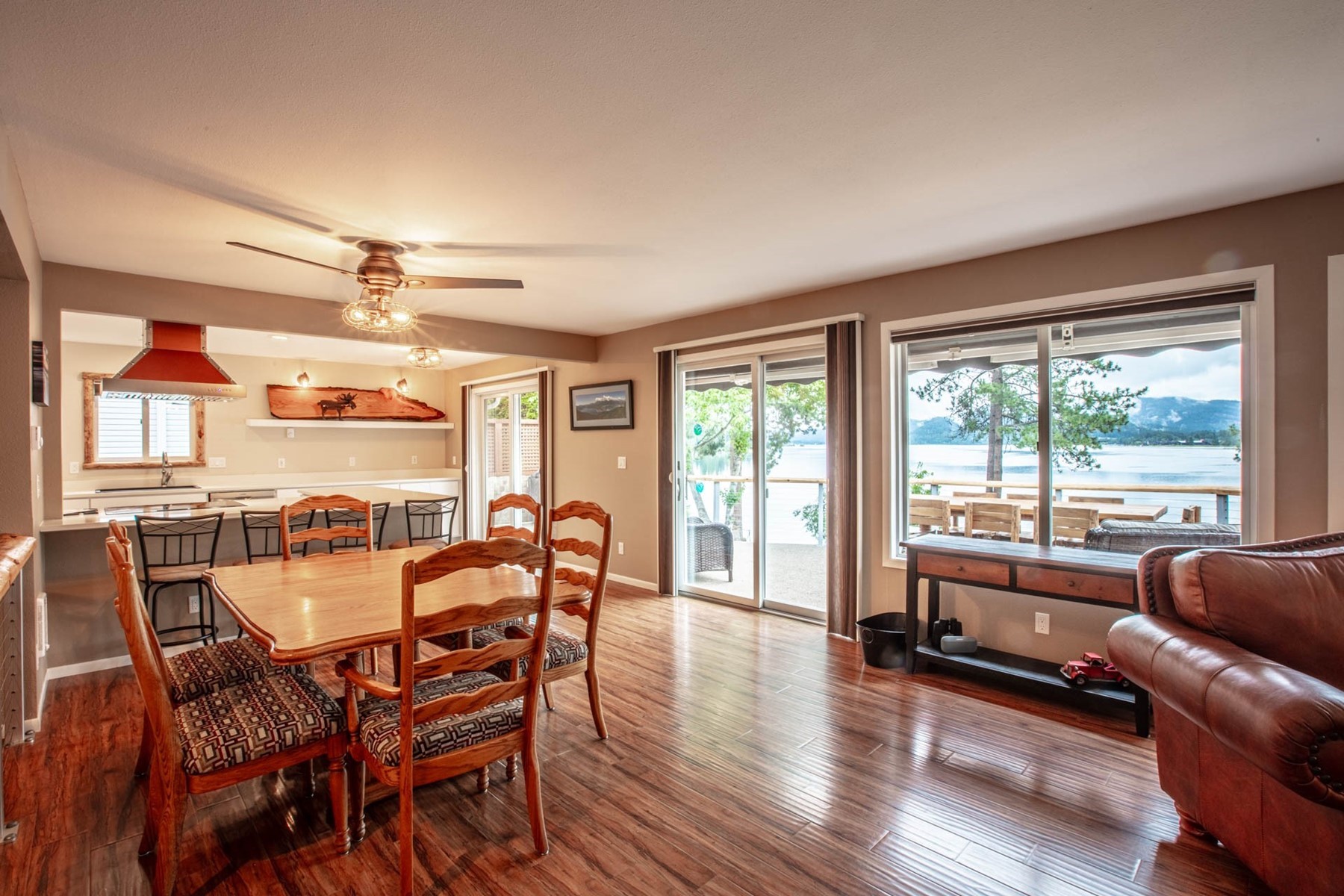  Cabin on Pend Oreille River - 物件實景