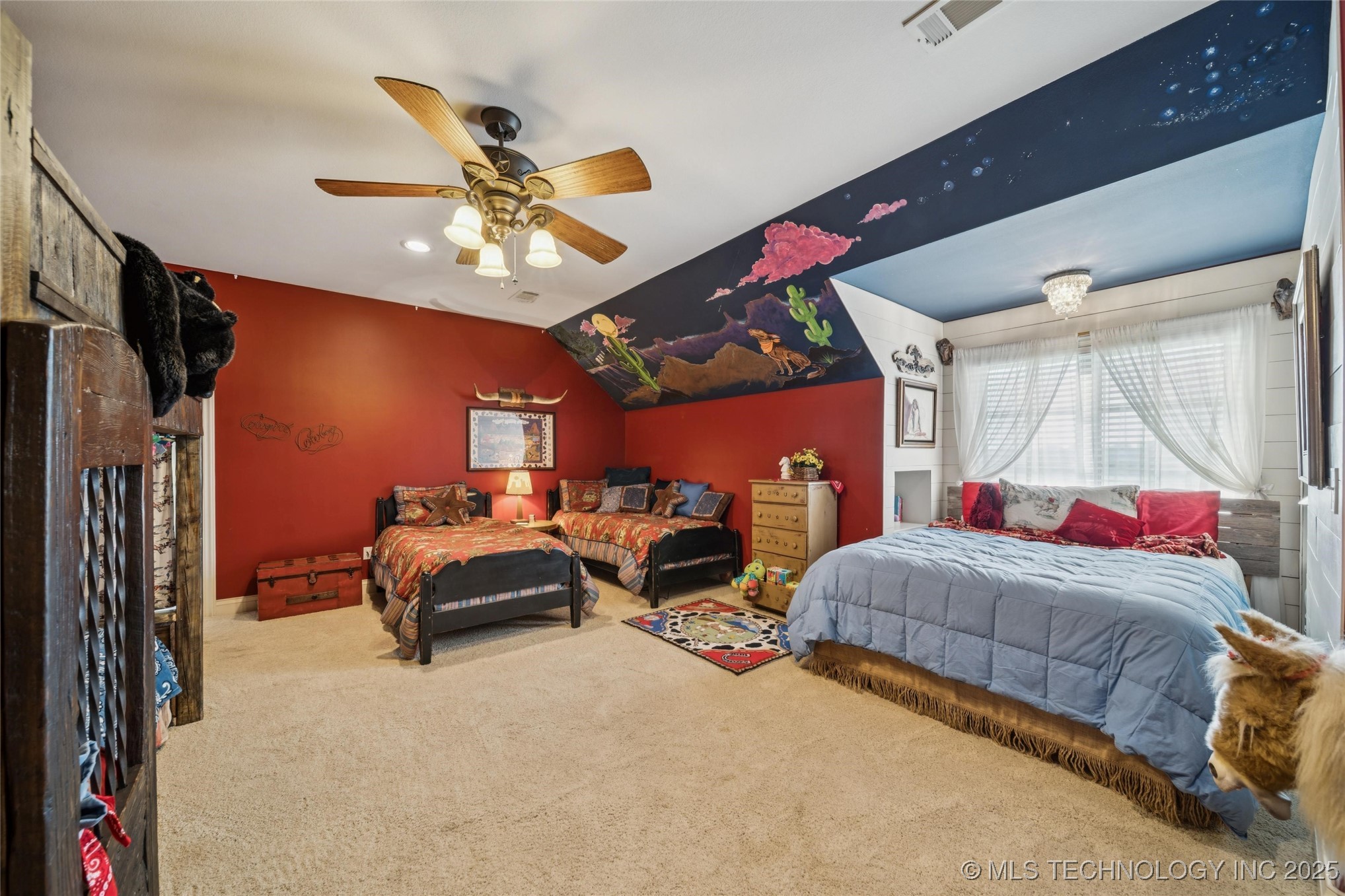 Mounds, Oklahoma, 74047, United States, 4 Bedrooms Bedrooms, ,6 BathroomsBathrooms,Residential,For Sale,1960960