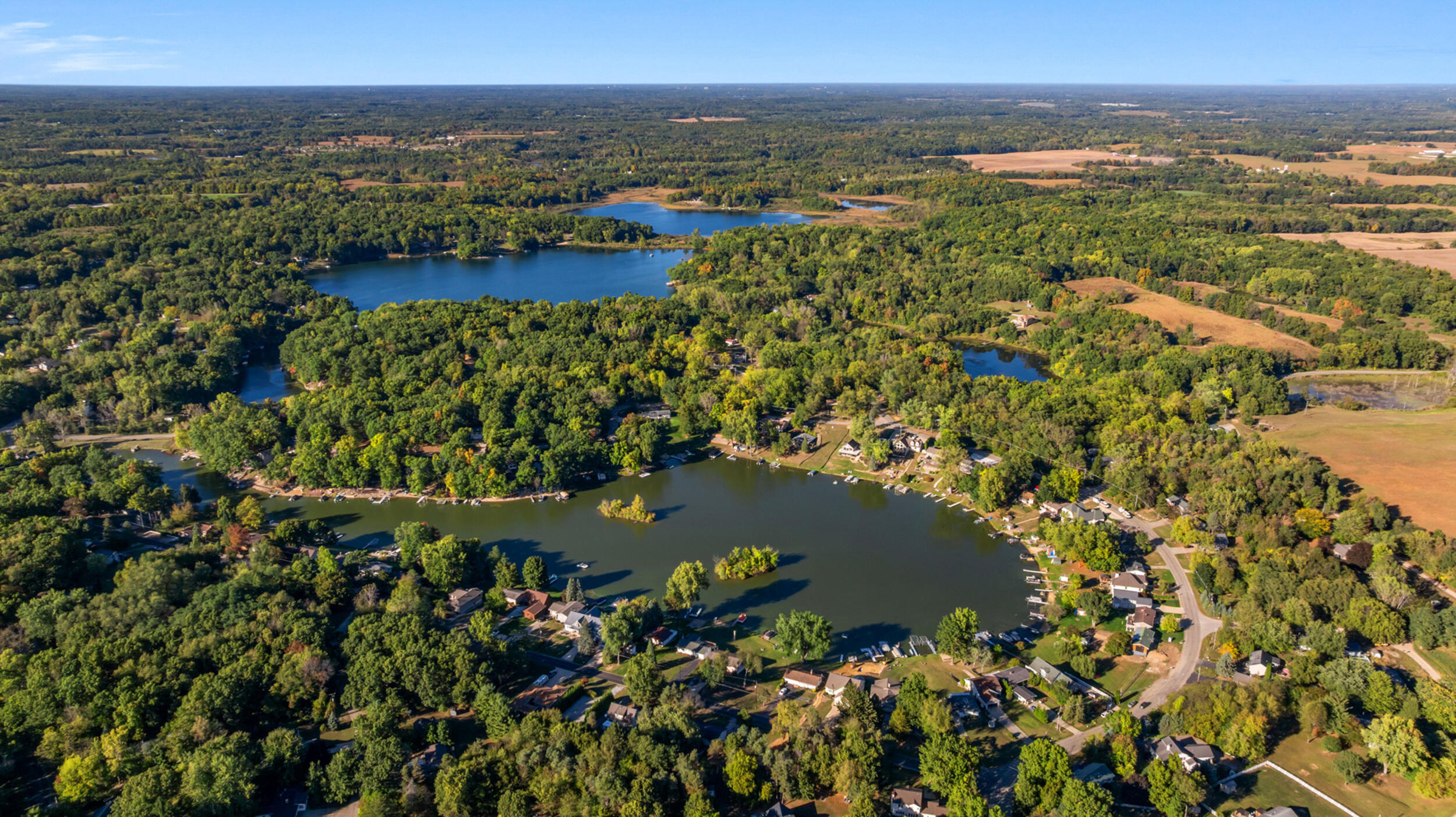 Jerome, Michigan, 49249, United States, 5 Bedrooms Bedrooms, ,3 BathroomsBathrooms,Residential,For Sale,1977946