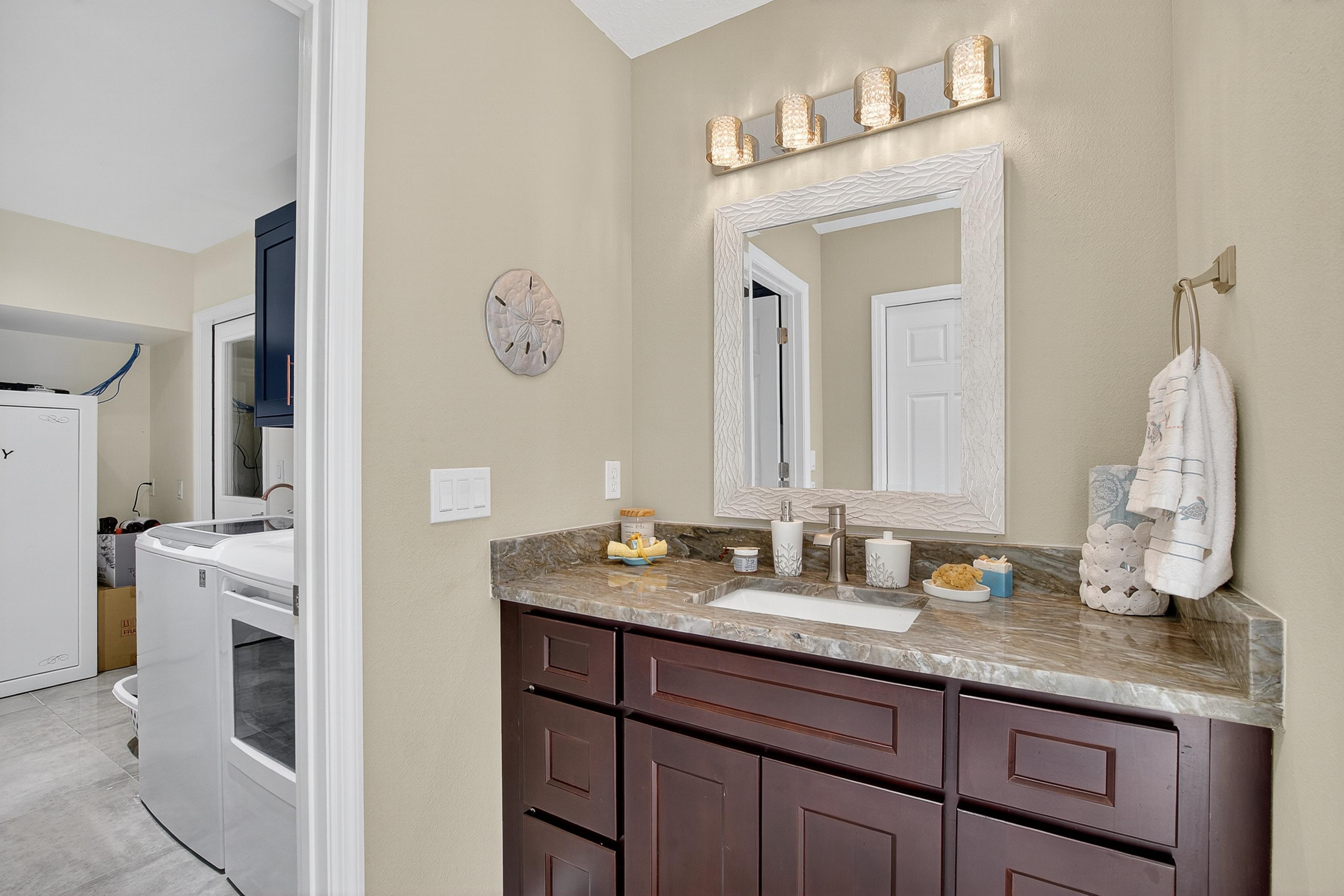 Wimauma, Florida, 33598, United States, 3 Bedrooms Bedrooms, ,3 BathroomsBathrooms,Residential,For Sale,1983978