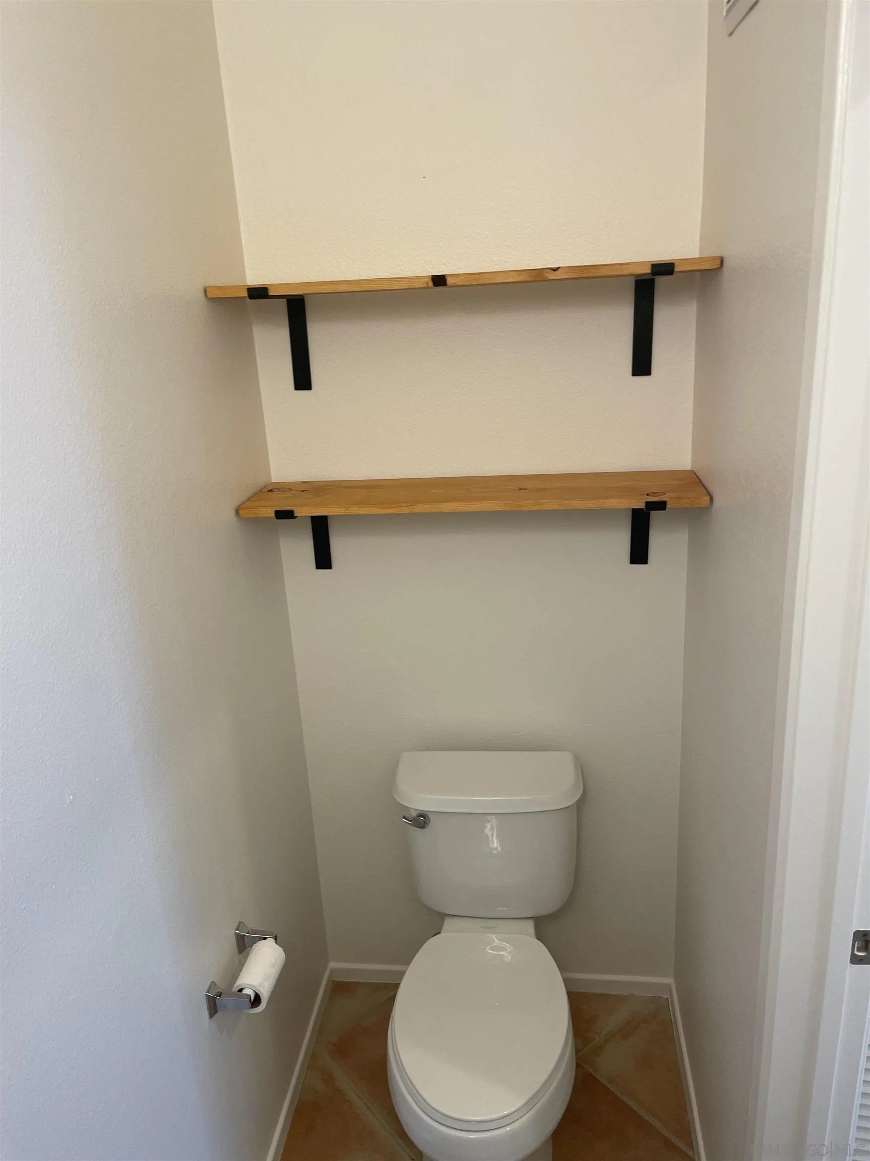 Chula Vista, California, 91915, United States, 2 Bedrooms Bedrooms, ,3 BathroomsBathrooms,Residential,For Sale,1951007