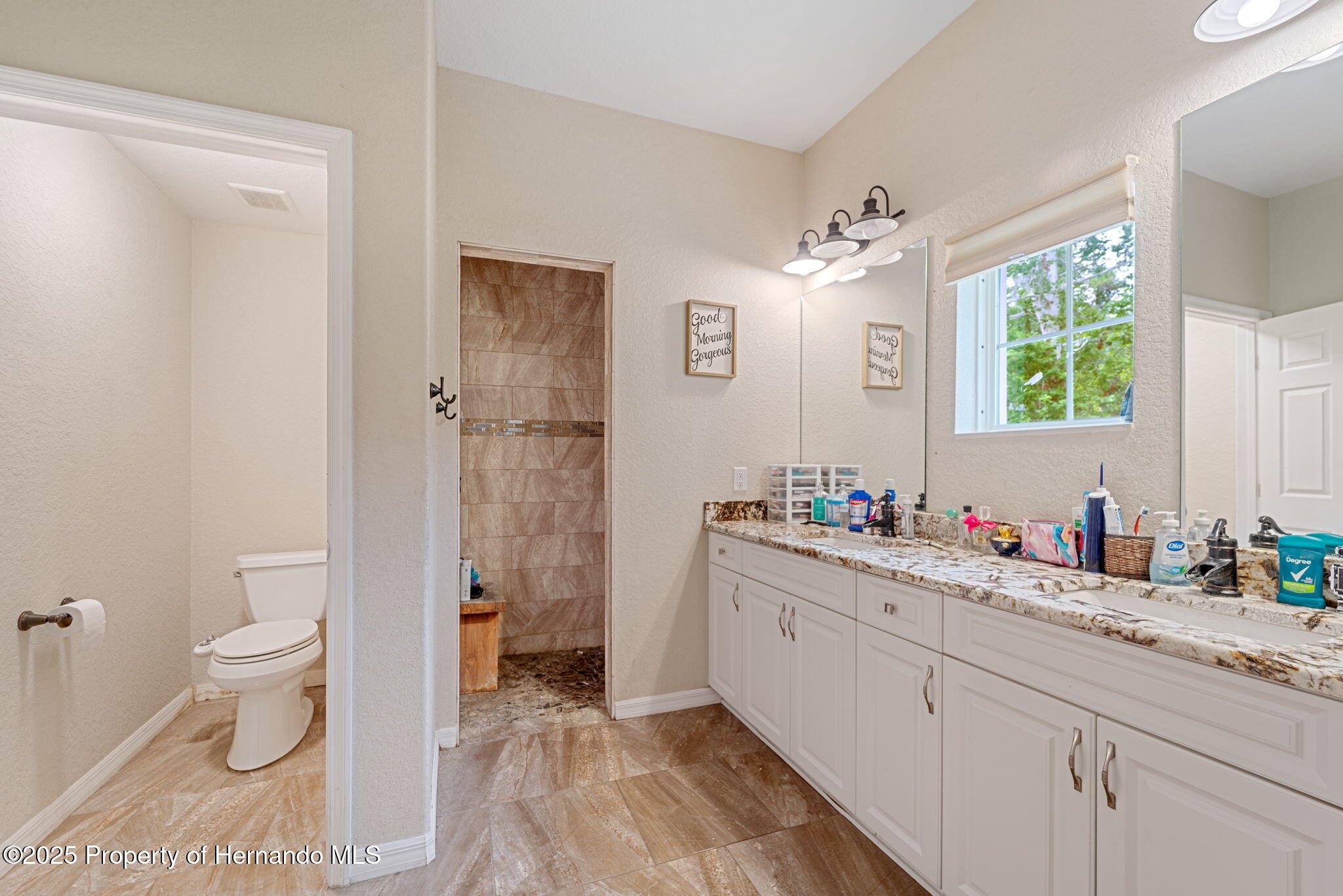 Brooksville, Florida, 34614, United States, 4 Bedrooms Bedrooms, ,4 BathroomsBathrooms,Residential,For Sale,1980990