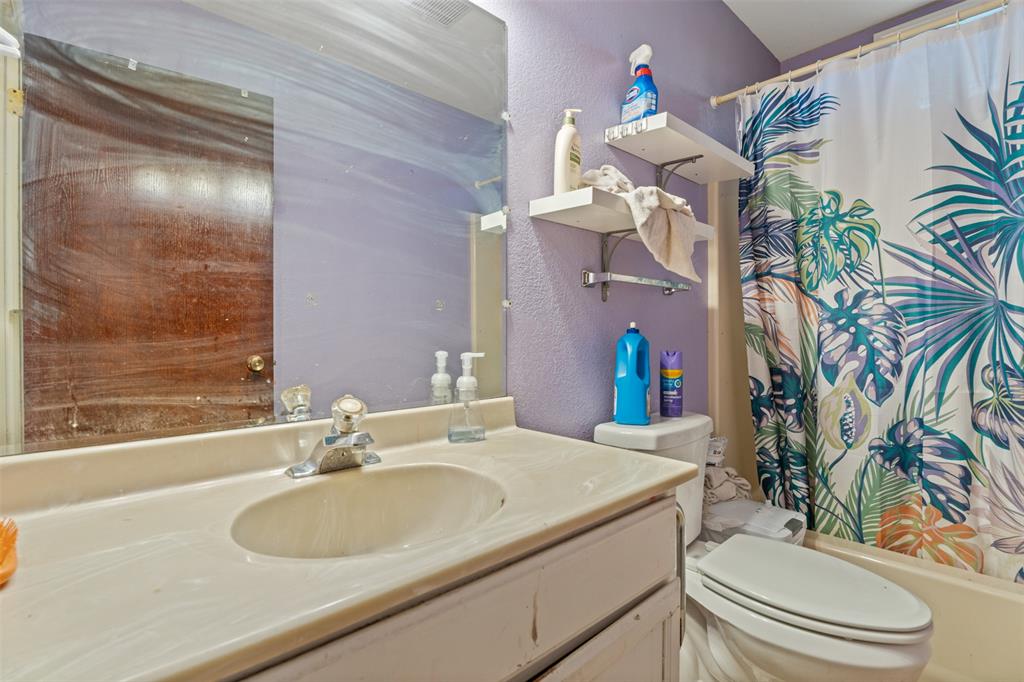 Hamilton, Montana, 59840, United States, 3 Bedrooms Bedrooms, ,2 BathroomsBathrooms,Residential,For Sale,1990446