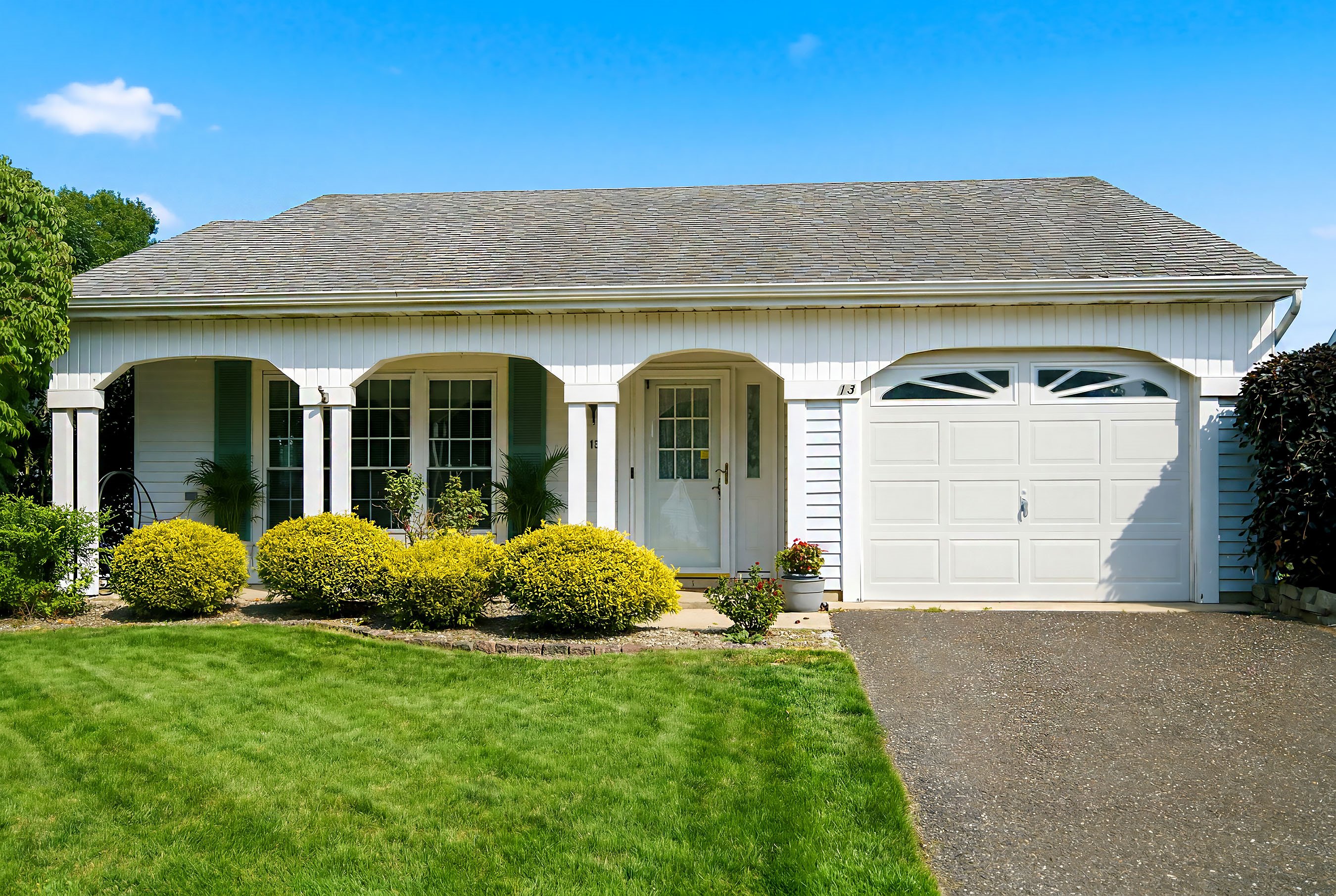 Appleby Pl, Manchester, NJ 08759