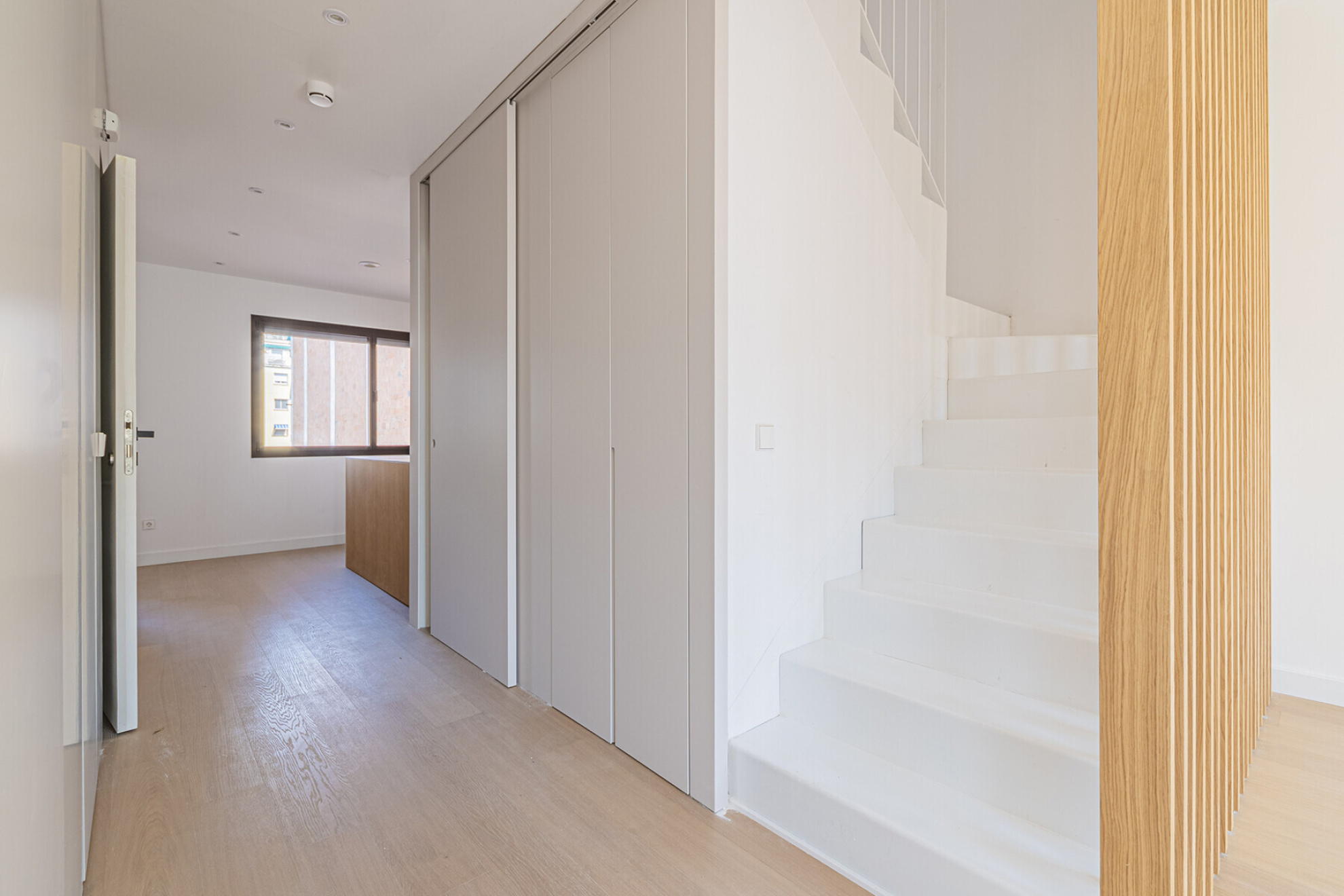  Newly constructed duplex penthouse near the beach - 物件實景