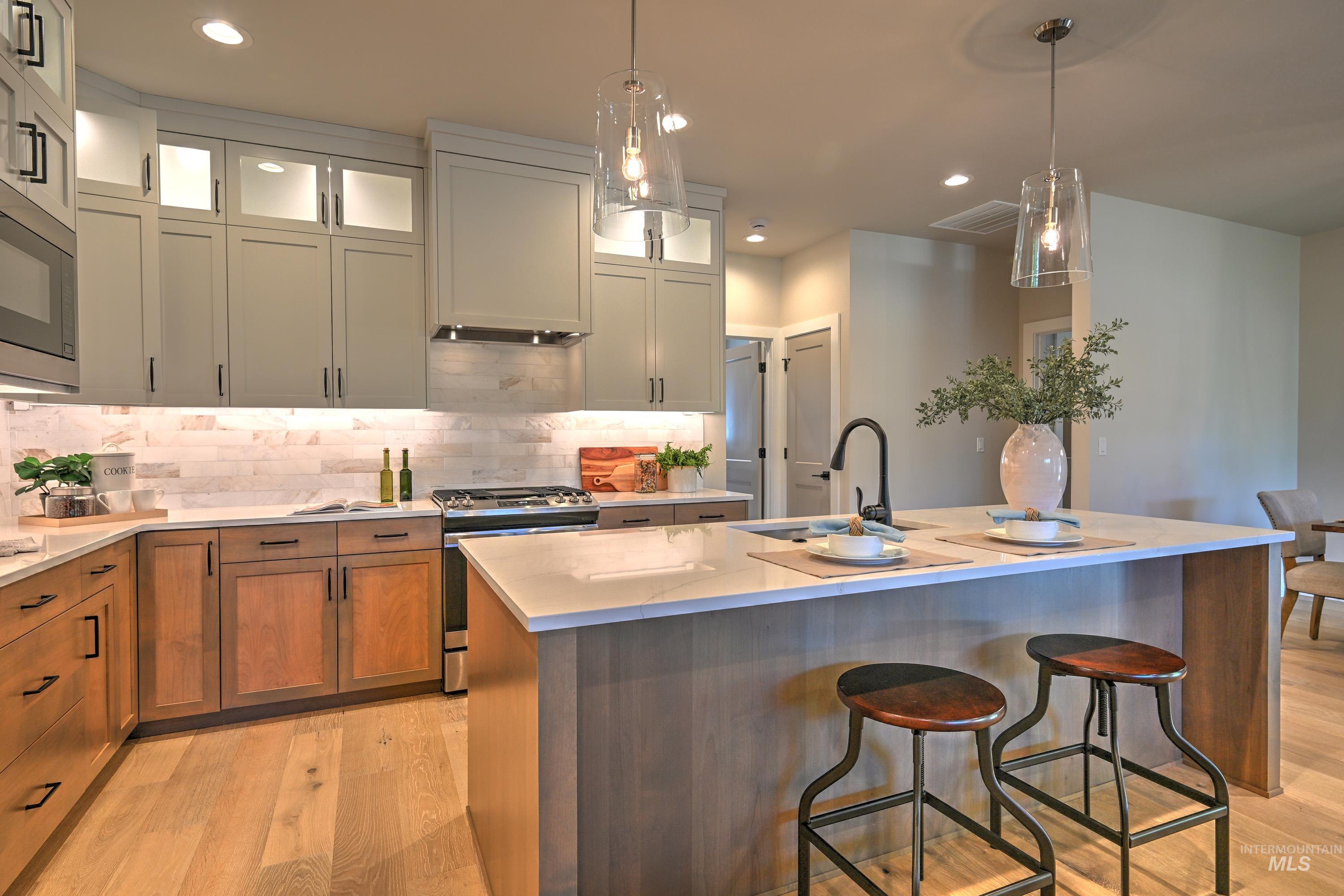 Meridian, Idaho, 83642-2597, United States, 3 Bedrooms Bedrooms, ,Residential,For Sale,1984862