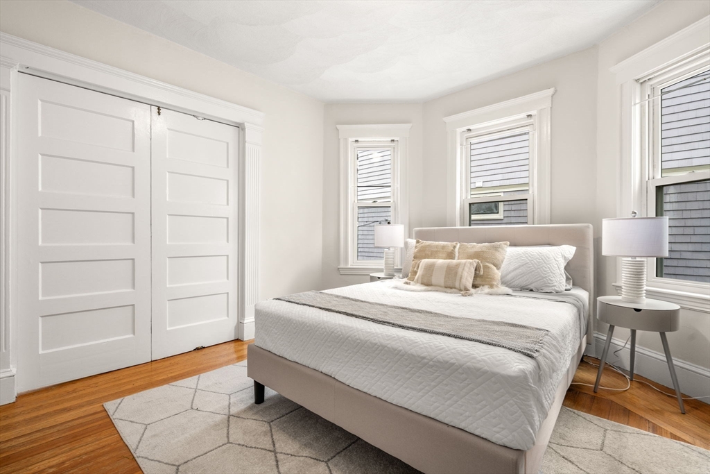 Cambridge, Massachusetts, 02140, United States, 2 Bedrooms Bedrooms, ,1 BathroomBathrooms,Residential,For Sale,1996055