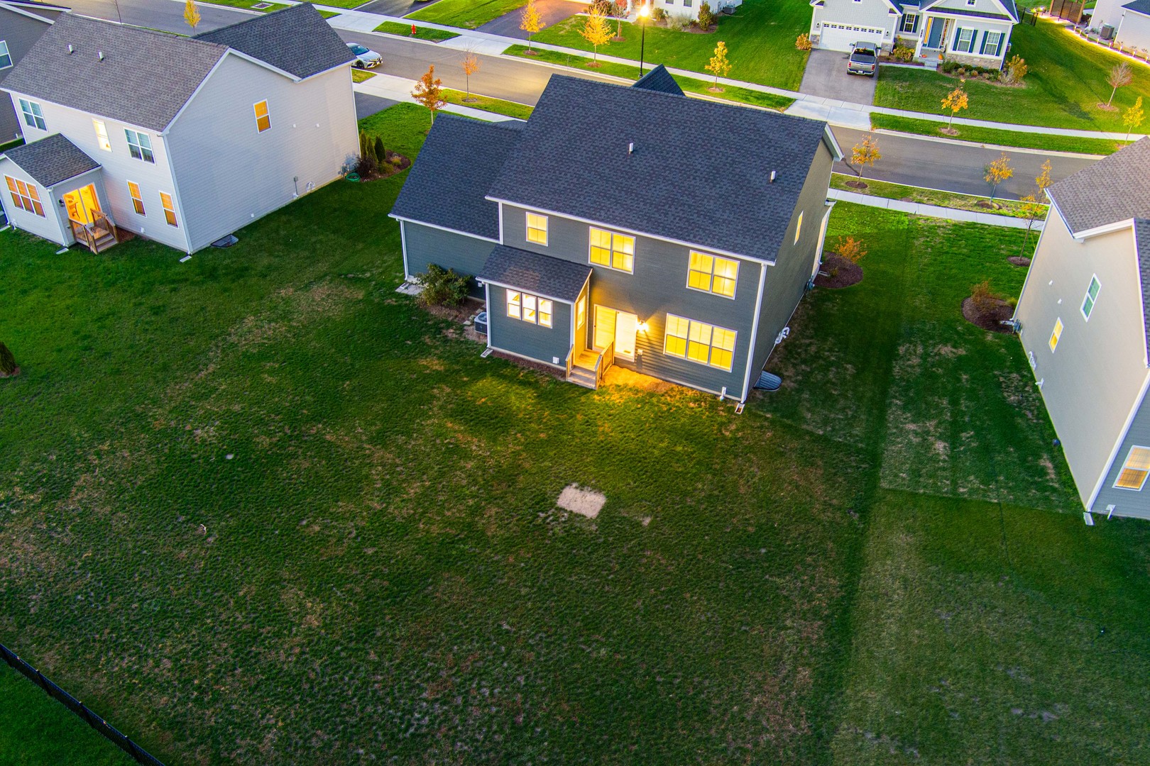 Elgin, Illinois, 60124, United States, 4 Bedrooms Bedrooms, ,3 BathroomsBathrooms,Residential,For Sale,1941075