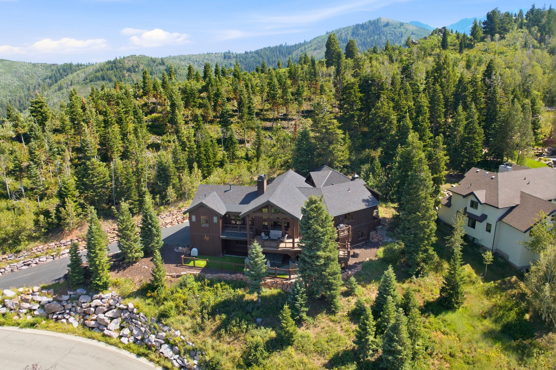  Mountain Estate in Pinebrook - 物件實景