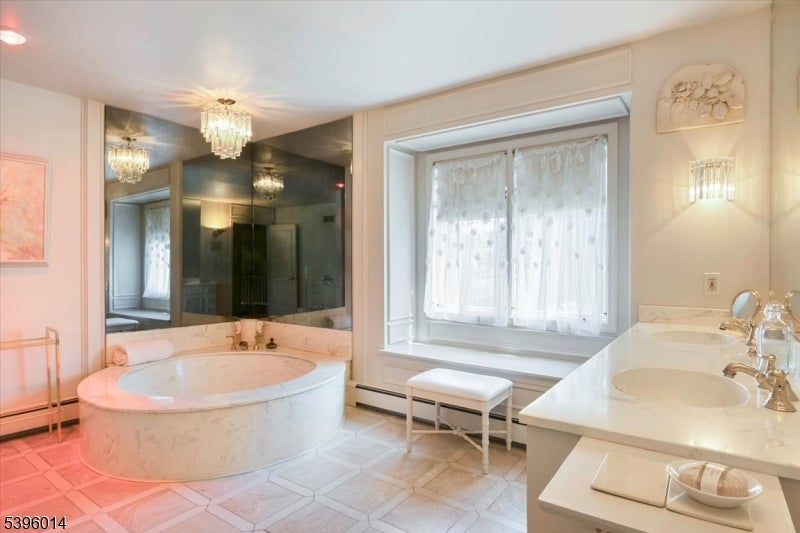 Clifton City, New Jersey, 07013, United States, 5 Bedrooms Bedrooms, ,4 BathroomsBathrooms,Residential,For Sale,1988596