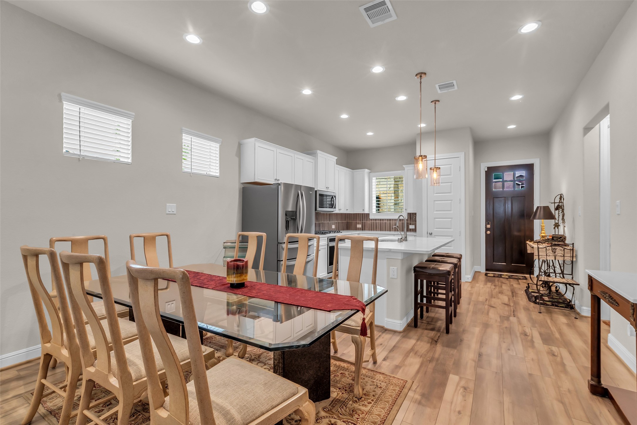 Houston, Texas, 77080, United States, 4 Bedrooms Bedrooms, ,4 BathroomsBathrooms,Residential,For Sale,1934317