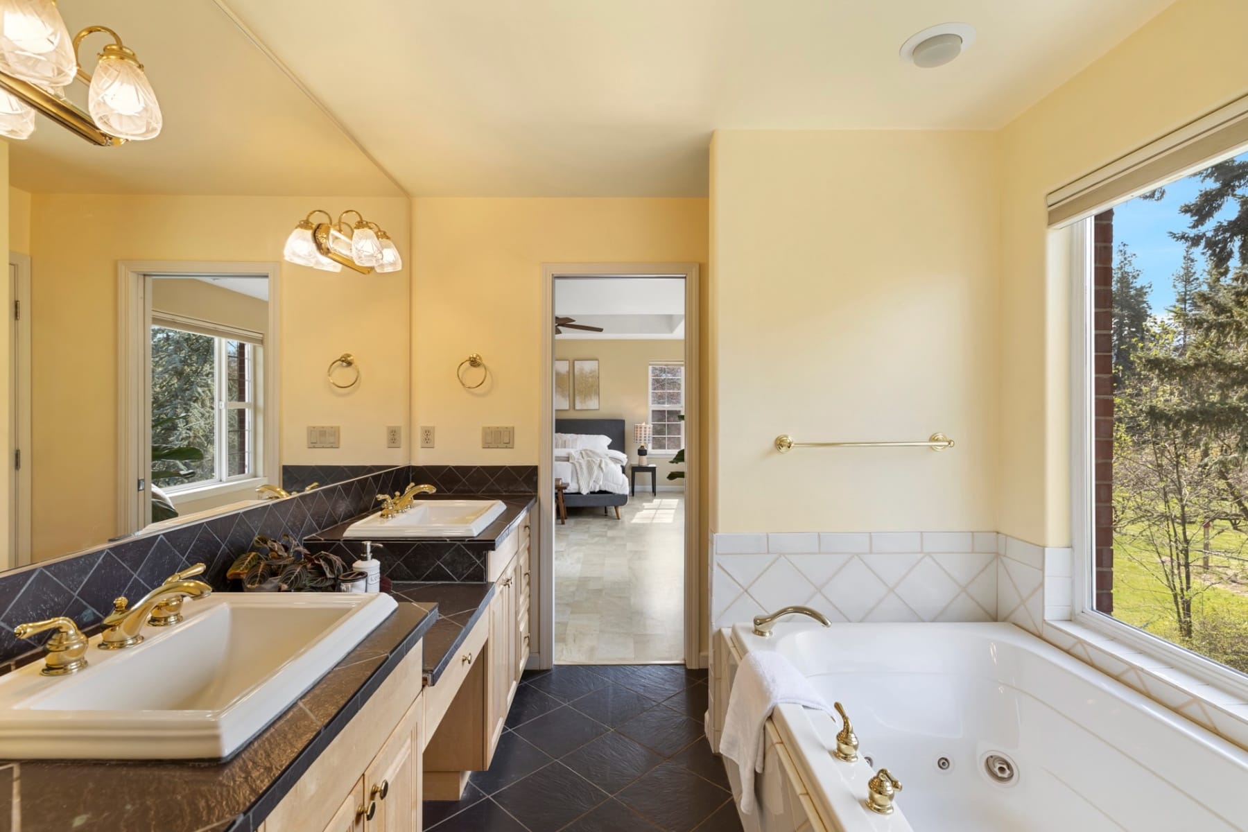  4050 SYLVESTER DR Hood River, OR 97031 - 物件實景