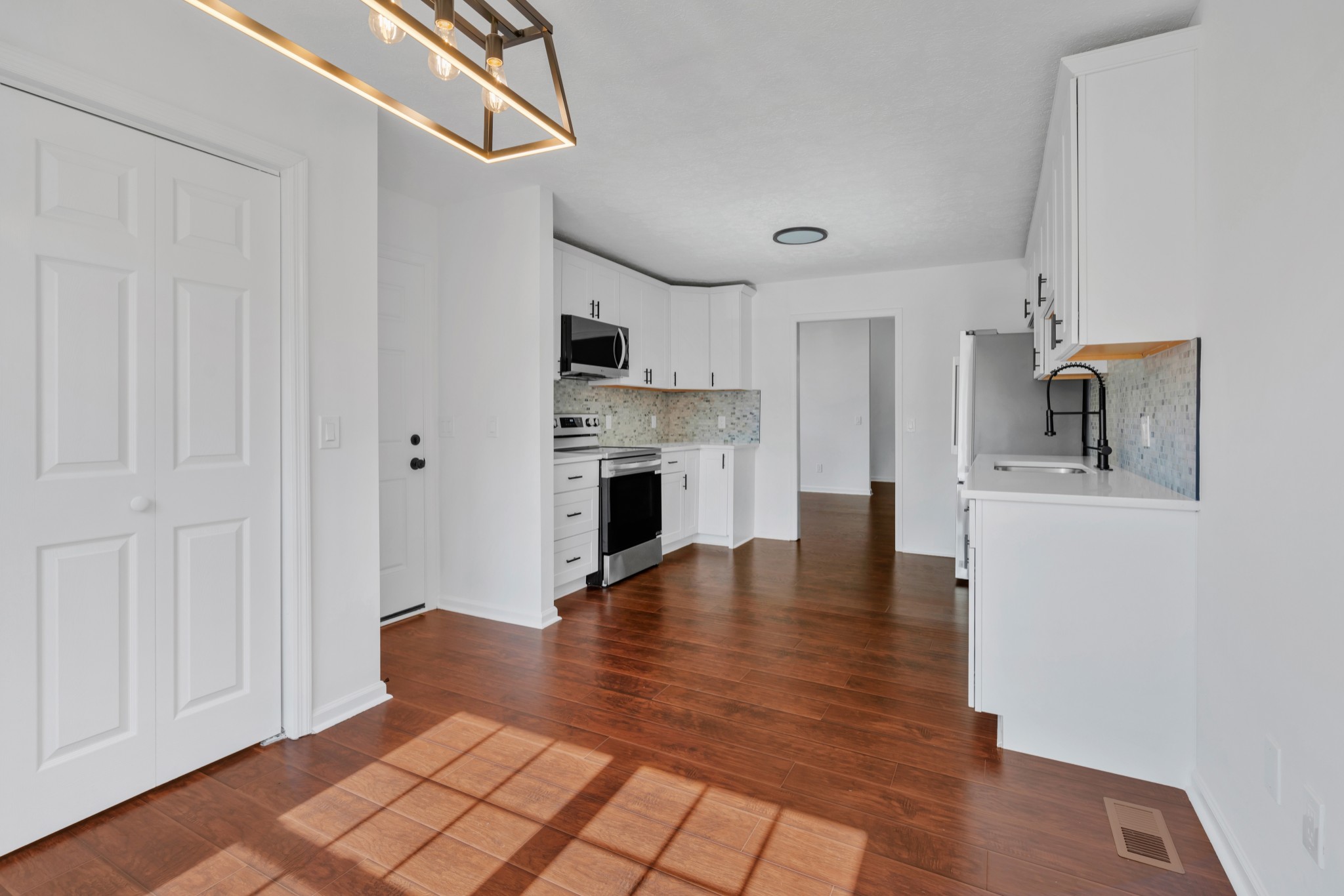 Mount Juliet, Tennessee, 37122, United States, 3 Bedrooms Bedrooms, ,2 BathroomsBathrooms,Residential,For Sale,1980225