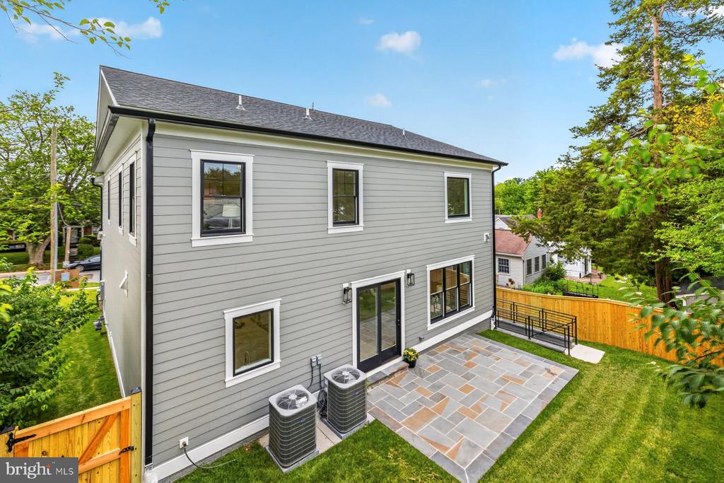 Kensington, Maryland, 20895, United States, 5 Bedrooms Bedrooms, ,5 BathroomsBathrooms,Residential,For Sale,2048532
