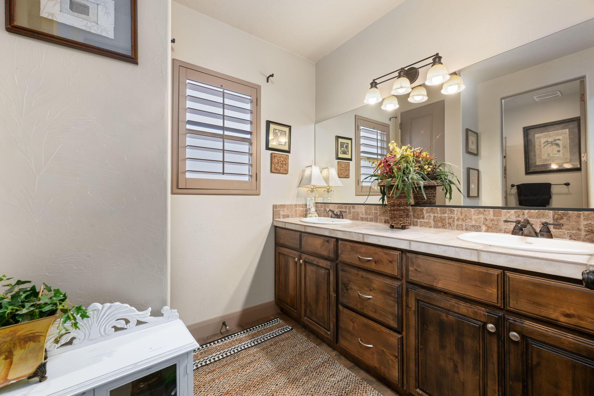 St George, Utah, 84790, United States, 4 Bedrooms Bedrooms, ,3 BathroomsBathrooms,Residential,For Sale,1931400