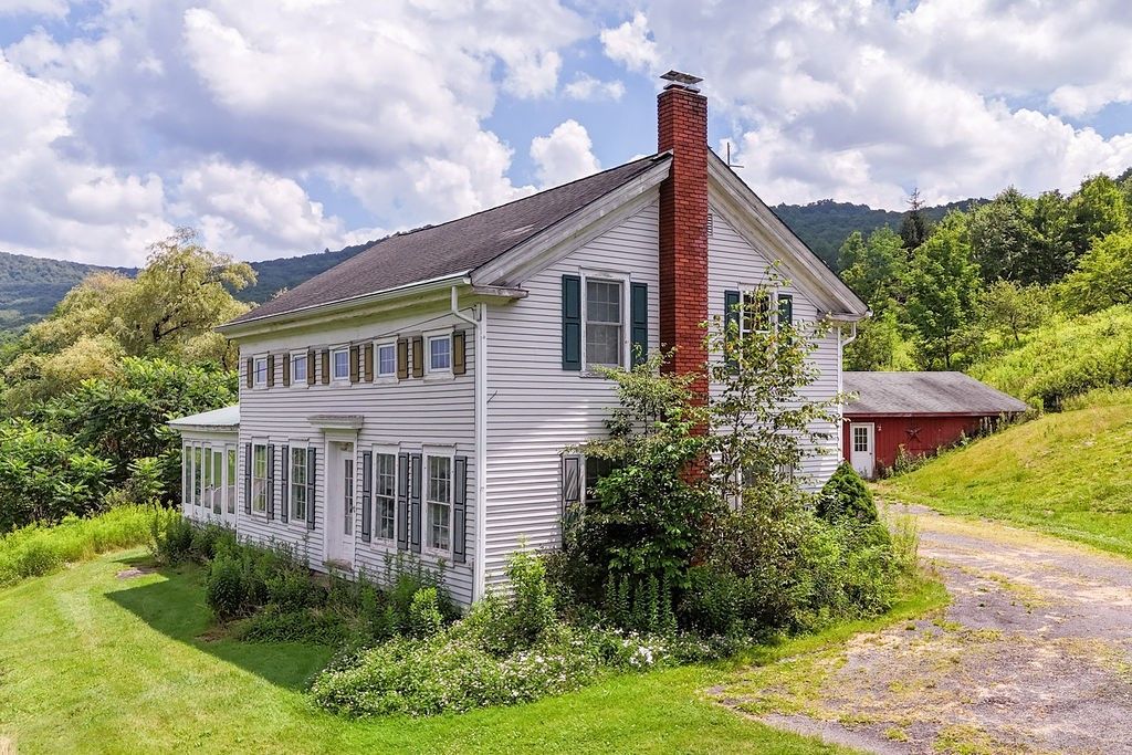 Delhi, New York, 13753, United States, 4 Bedrooms Bedrooms, ,2 BathroomsBathrooms,Residential,For Sale,1906001