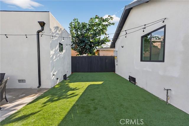 Los Angeles, California, 90044, United States, ,Residential,For Sale,1997733