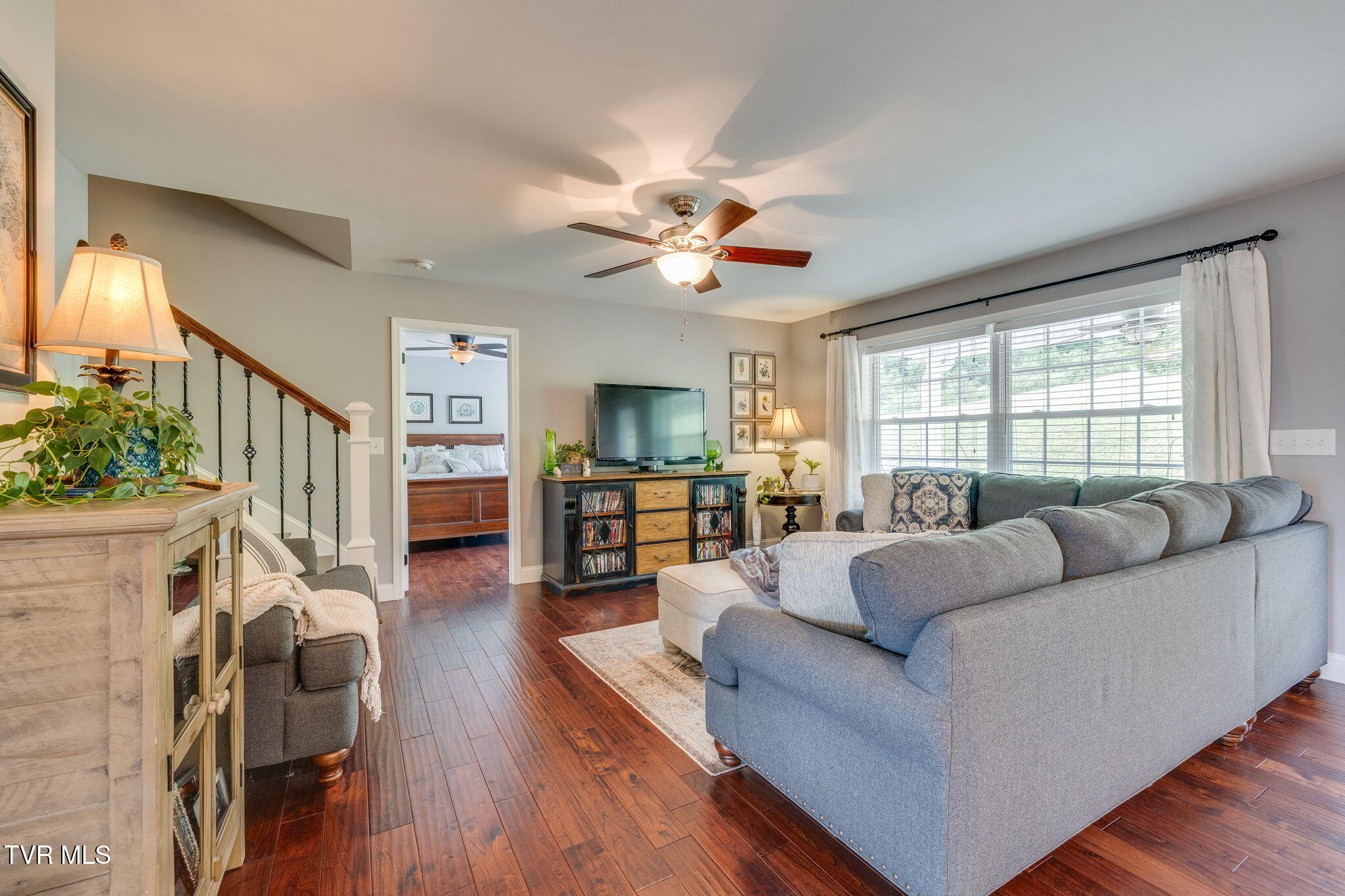 Bluff City, Tennessee, 37618, United States, 3 Bedrooms Bedrooms, ,4 BathroomsBathrooms,Residential,For Sale,2048525