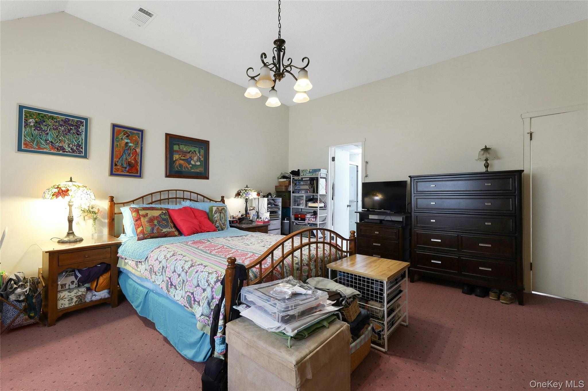 Nanuet, New York, 10954, United States, 2 Bedrooms Bedrooms, ,3 BathroomsBathrooms,Residential,For Sale,1947032