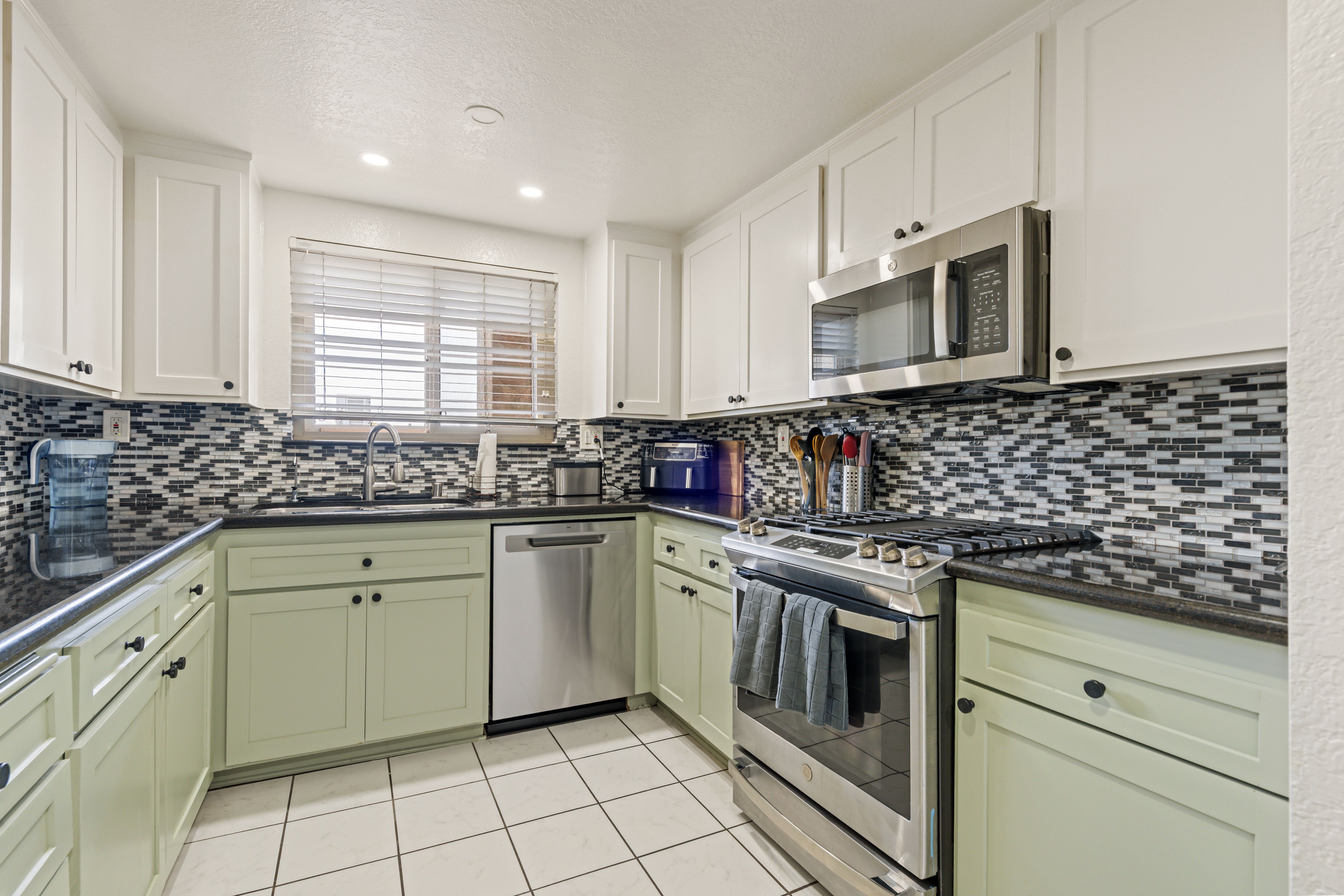  2001 E. 21st Street Unit 327, Signal Hill, CA 90755 - 物件實景