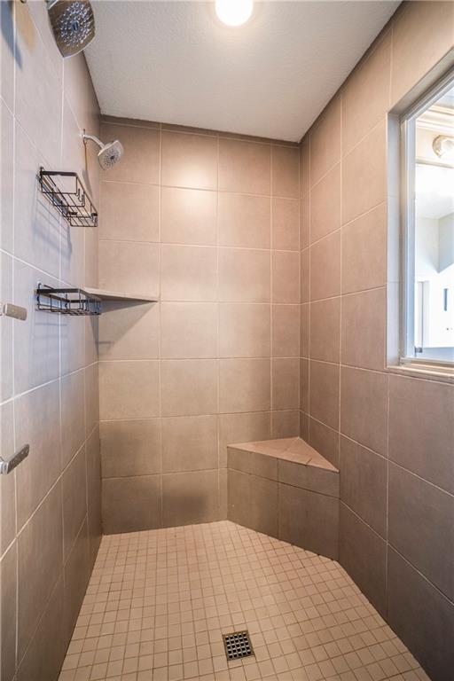 Olathe, Kansas, 66061, United States, 5 Bedrooms Bedrooms, ,5 BathroomsBathrooms,Residential,For Sale,1969307