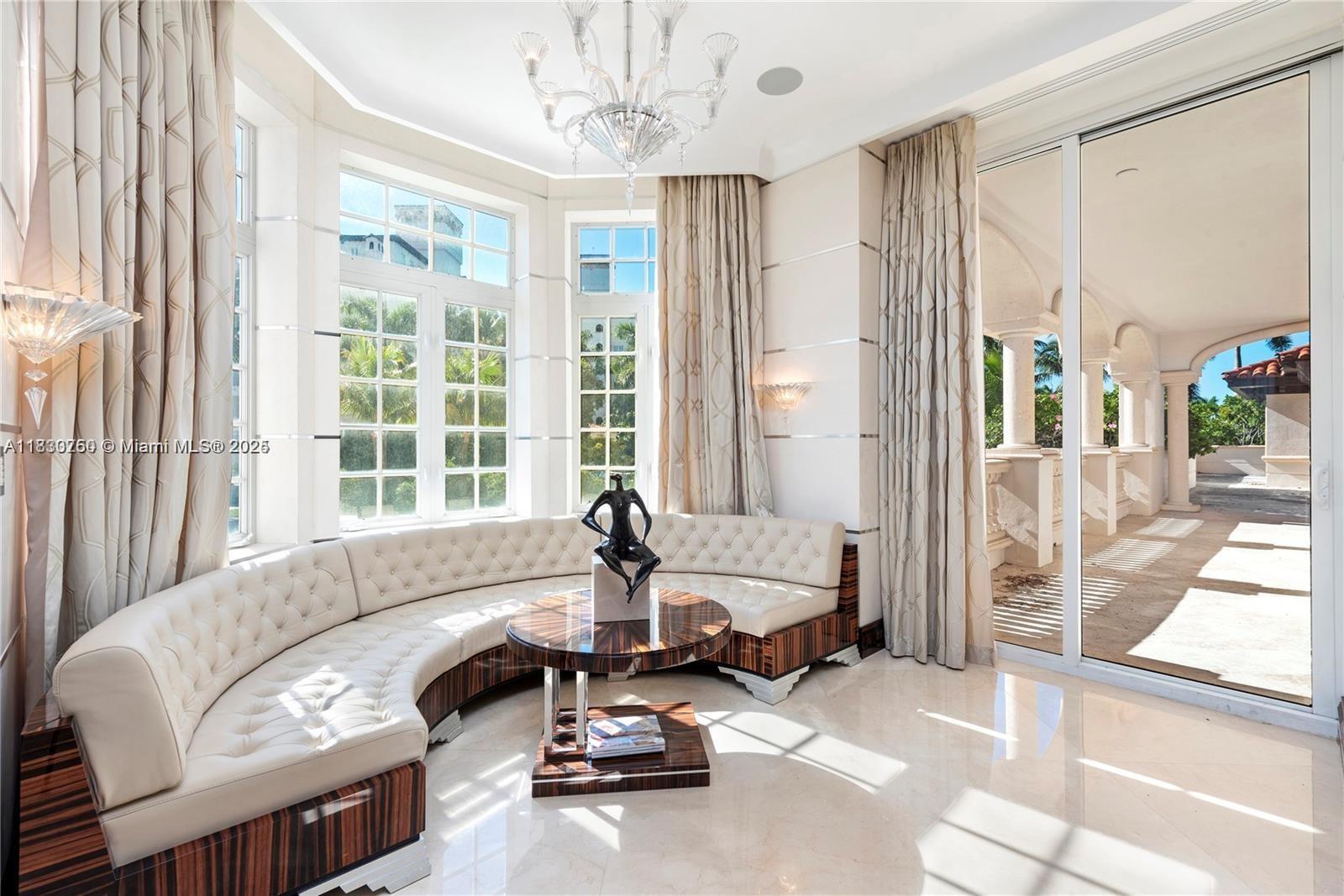 Miami Beach, Florida, 33109, United States, 6 Bedrooms Bedrooms, ,8 BathroomsBathrooms,Residential,For Sale,1876435