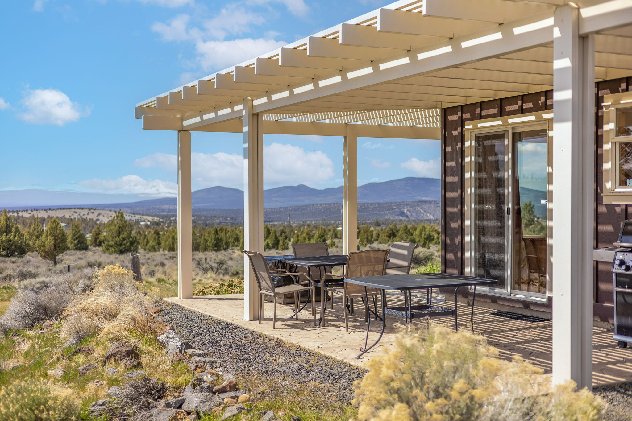 Prineville, Oregon, 97754, United States, 3 Bedrooms Bedrooms, ,3 BathroomsBathrooms,Residential,For Sale,1787892