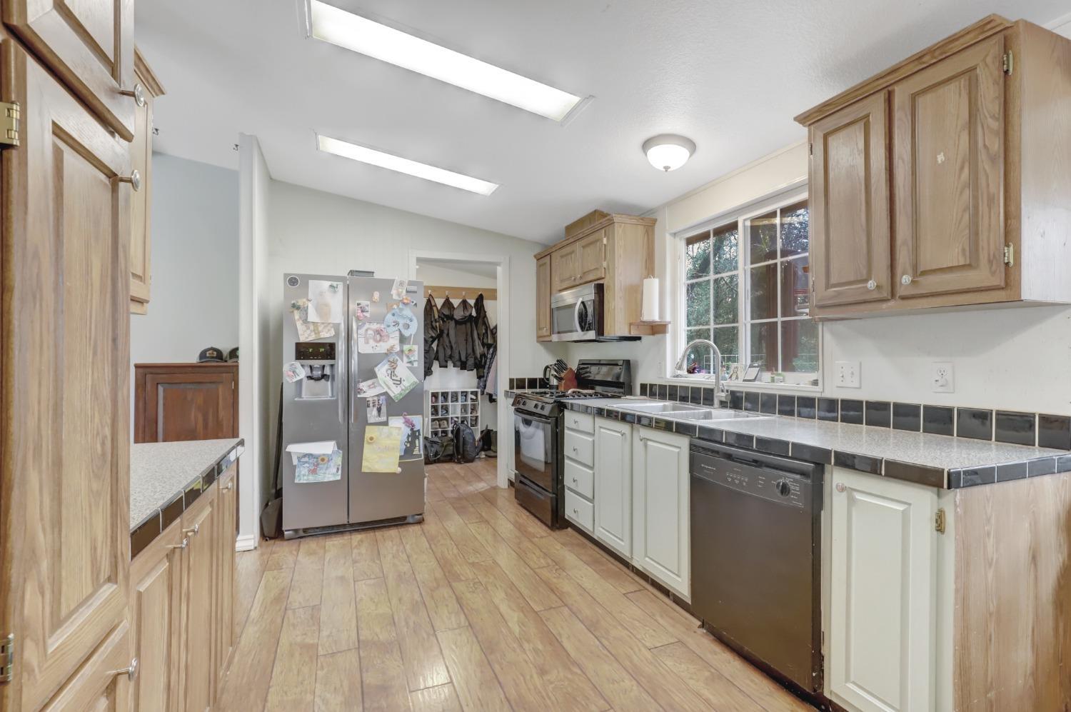 Nevada City, California, 95959, United States, 3 Bedrooms Bedrooms, ,2 BathroomsBathrooms,Residential,For Sale,1975020