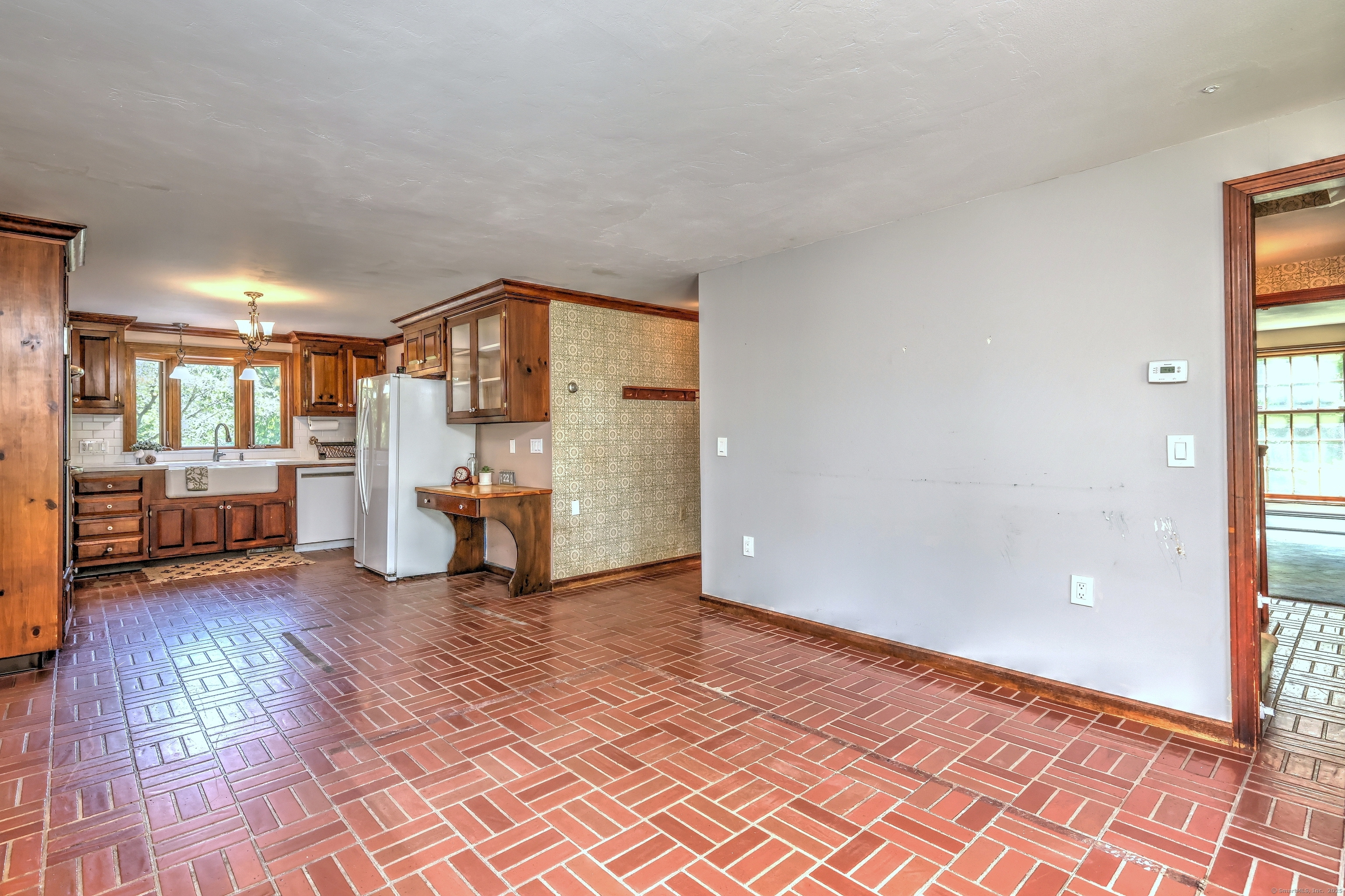 Torrington, Connecticut, 06790, United States, 3 Bedrooms Bedrooms, ,2 BathroomsBathrooms,Residential,For Sale,1927244