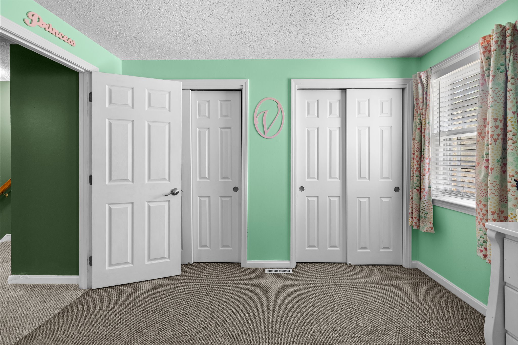  21 Colonial Drive - 物件實景