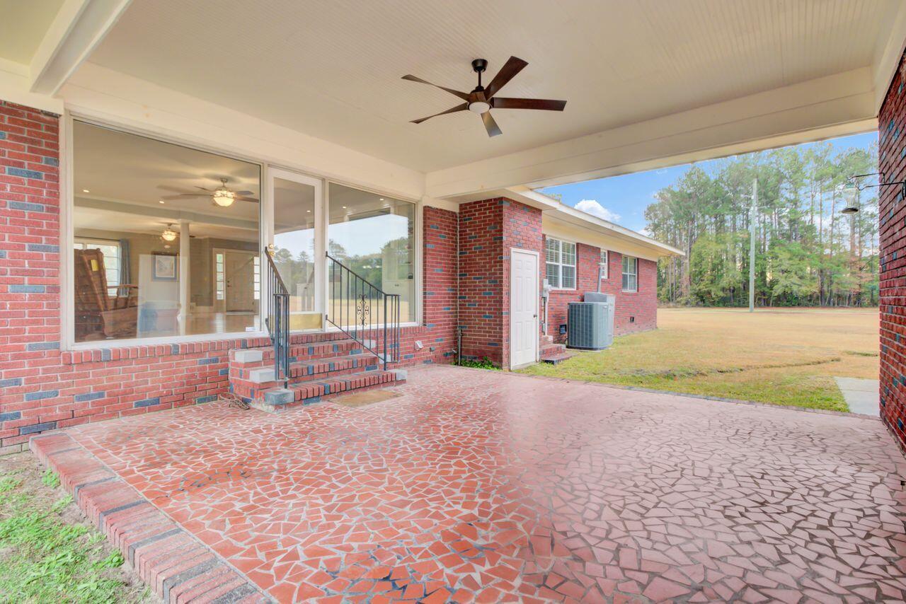 388 Main Street E, Harleyville, South Carolina, 29448, United States, 4 Bedrooms Bedrooms, ,2 BathroomsBathrooms,Residential,For Sale,388 Main Street E,1668462