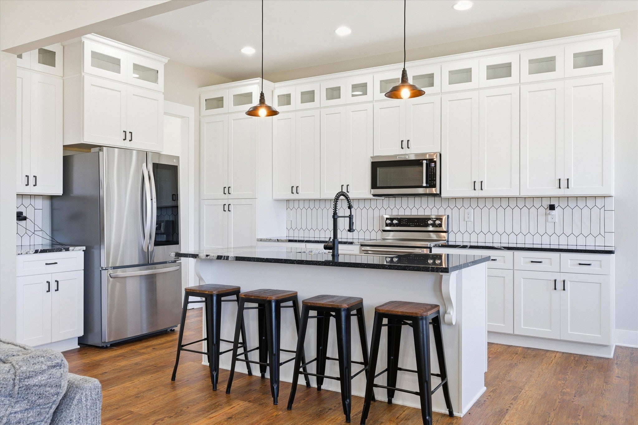 McMinnville, Tennessee, 37110, United States, 3 Bedrooms Bedrooms, ,2 BathroomsBathrooms,Residential,For Sale,2006562