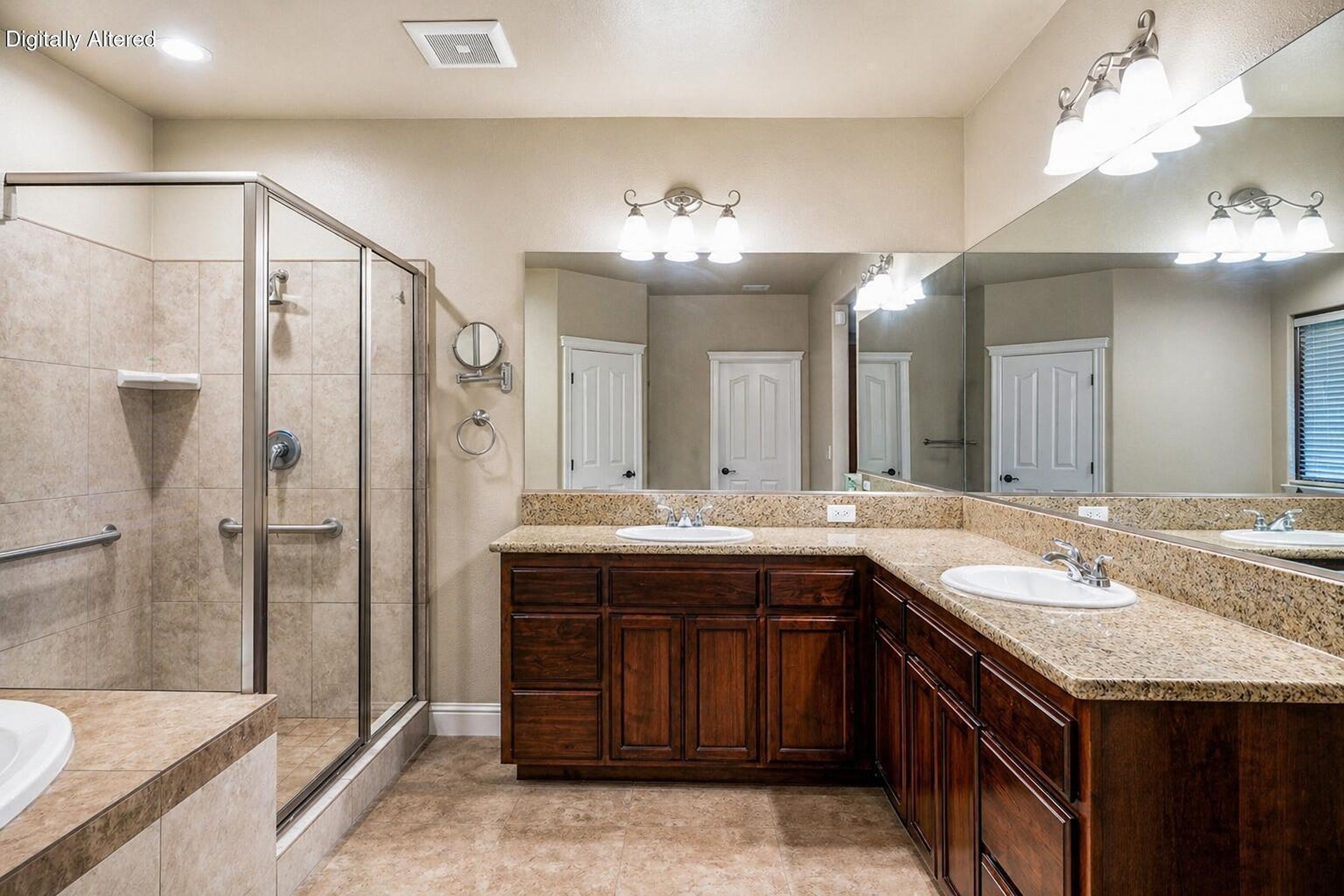  Beautiful Home In Highland Park Subdivision of Redding - 物件實景