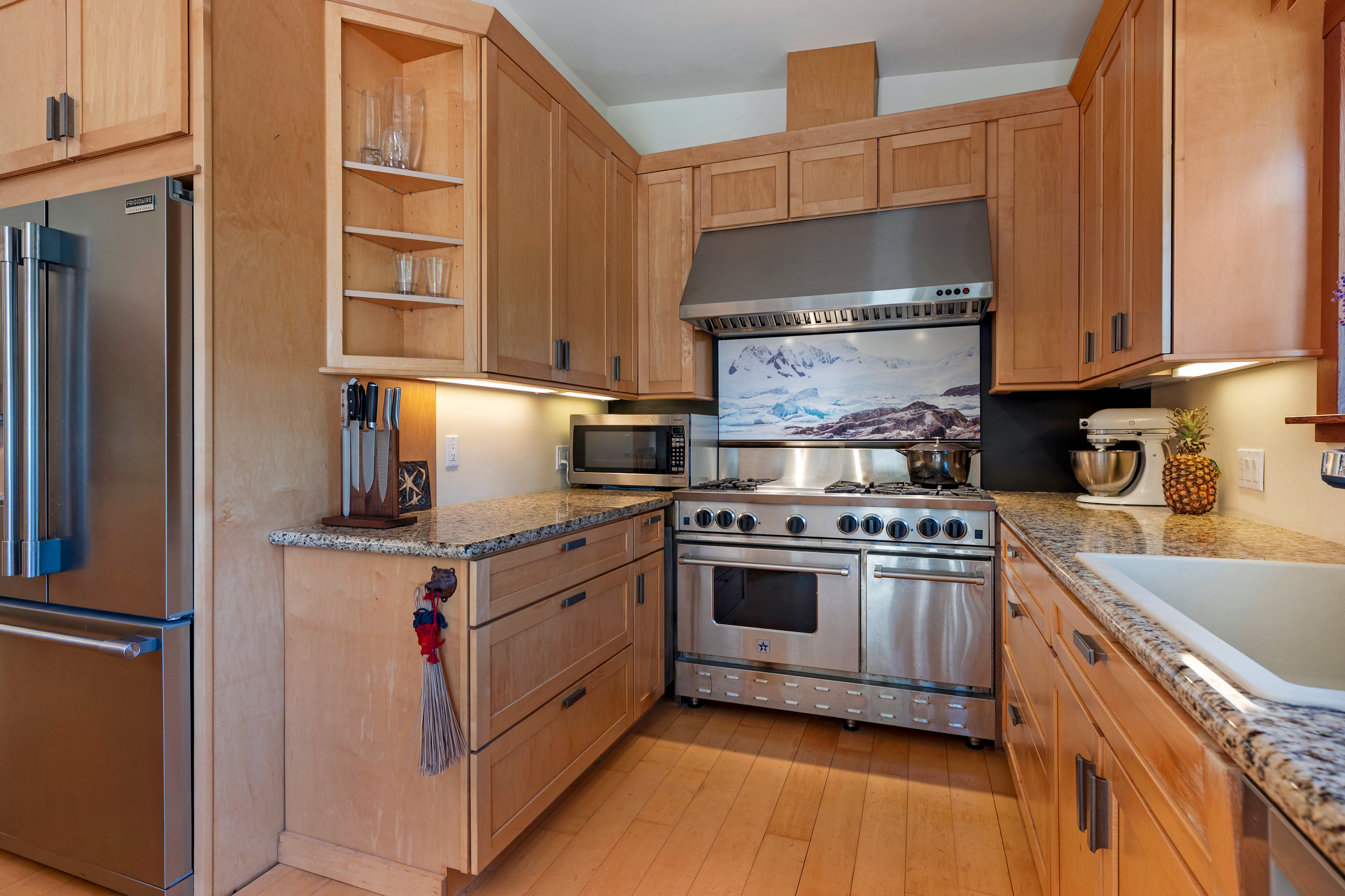  21995-21997 Ansel Court, Jenner, CA 95450 - 物件實景