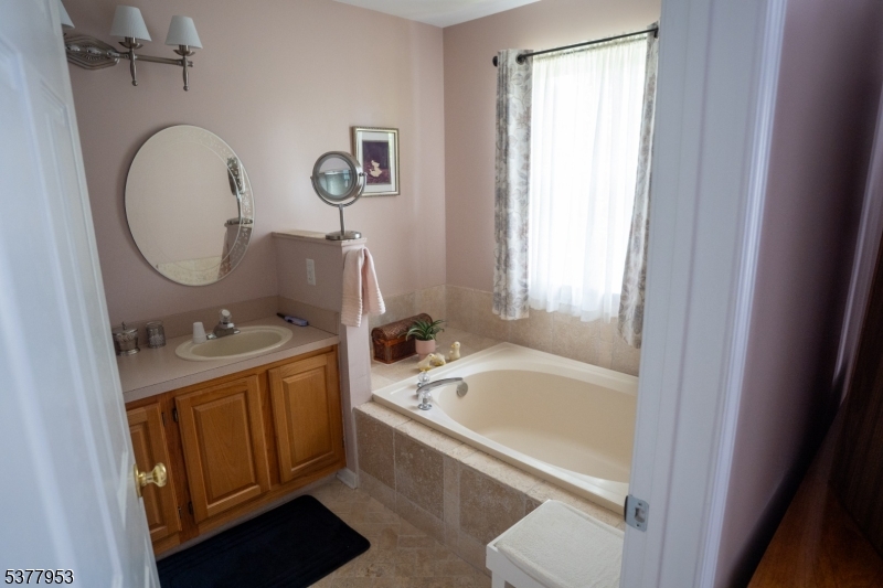 Raritan Twp., New Jersey, 08822, United States, 3 Bedrooms Bedrooms, ,3 BathroomsBathrooms,Residential,For Sale,1913482