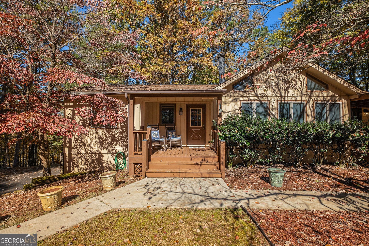 Dahlonega, Georgia, 30533, United States, 3 Bedrooms Bedrooms, ,2 BathroomsBathrooms,Residential,For Sale,1858994