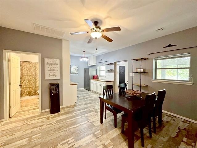 Hulbert, Oklahoma, 74441, United States, 3 Bedrooms Bedrooms, ,2 BathroomsBathrooms,Residential,For Sale,1976357