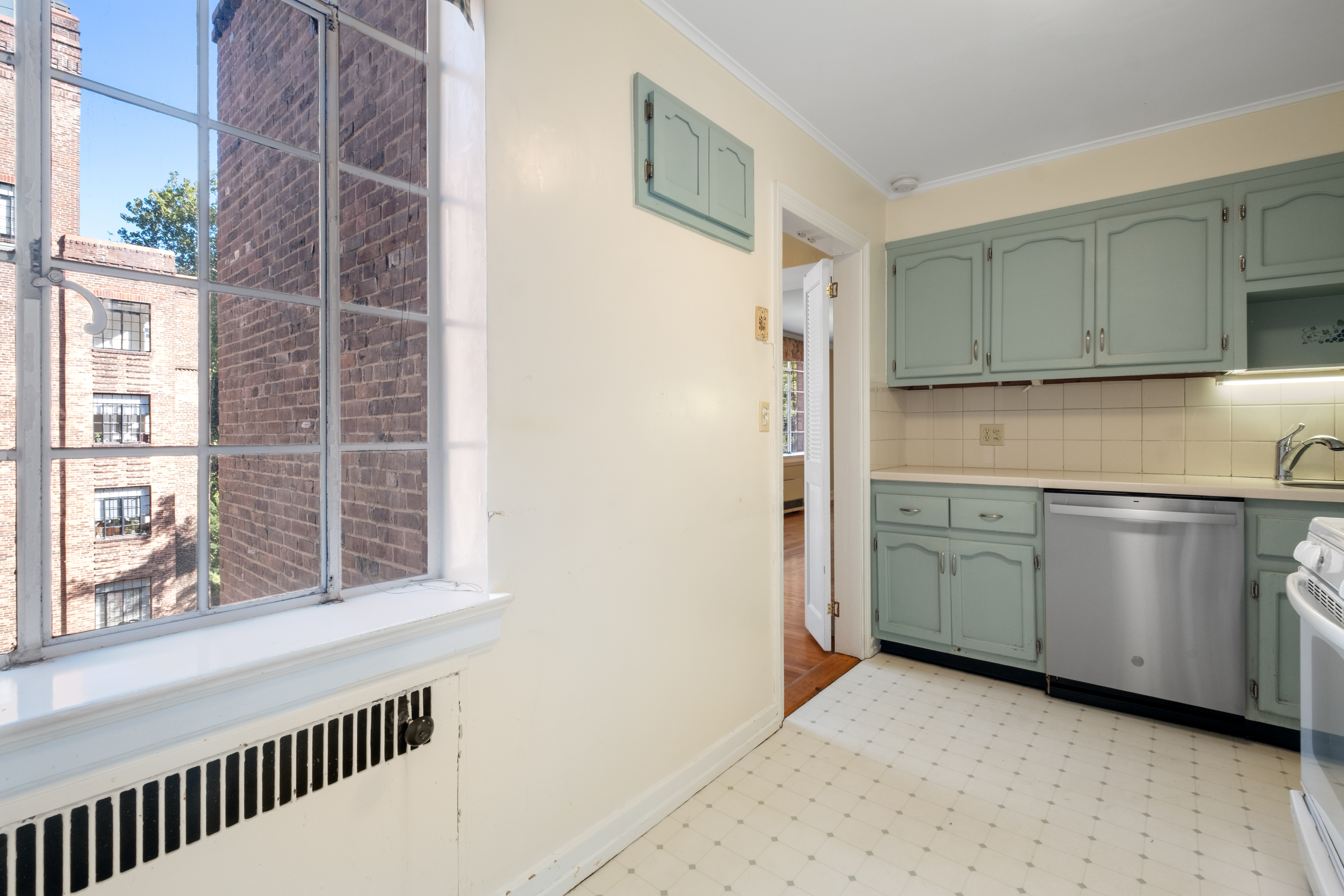  100 Ardsley Avenue W - 物件實景