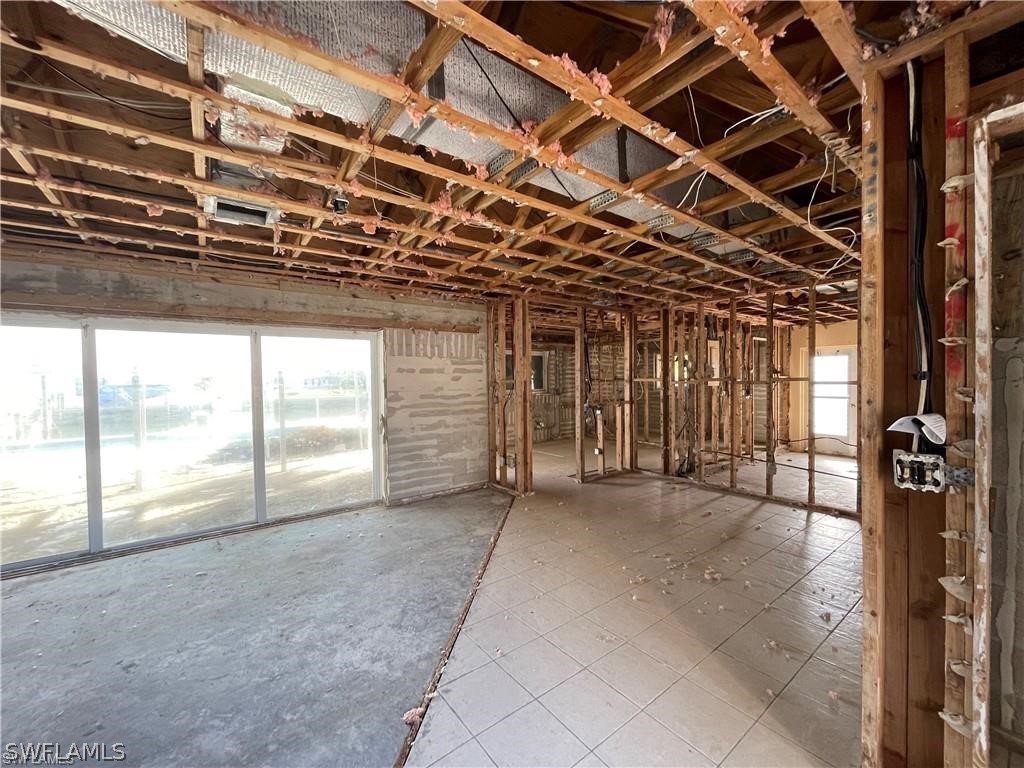 Fort Myers Beach, Florida, 33931, United States, 2 Bedrooms Bedrooms, ,2 BathroomsBathrooms,Residential,For Sale,1942695