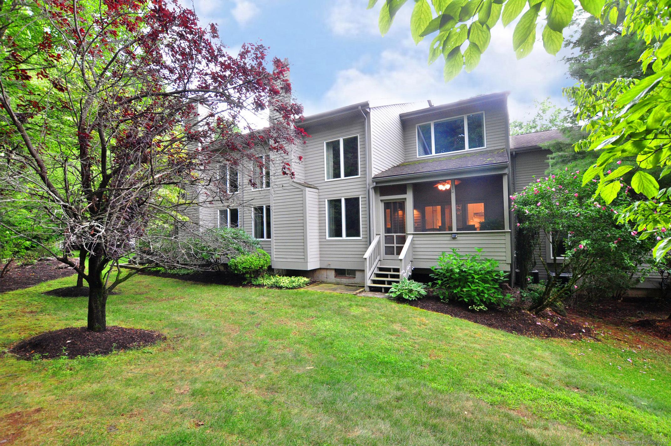 Avon, Connecticut, 06001, United States, 2 Bedrooms Bedrooms, ,4 BathroomsBathrooms,Residential,For Sale,1910555