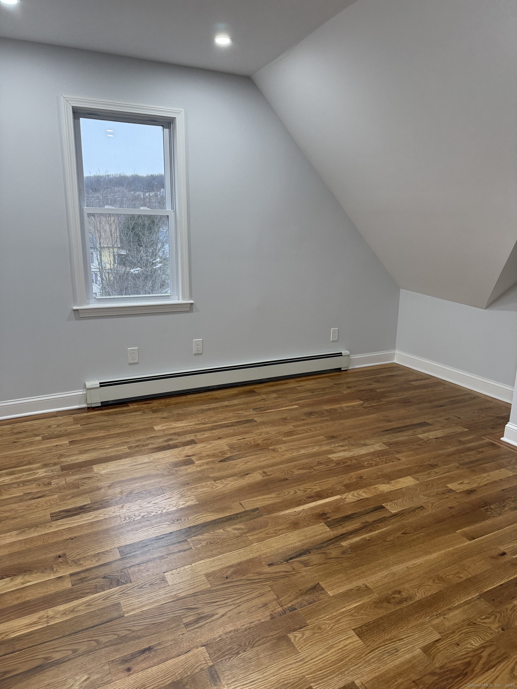 Waterbury, Connecticut, 06704, United States, 12 Bedrooms Bedrooms, ,3 BathroomsBathrooms,Residential,For Sale,1920350