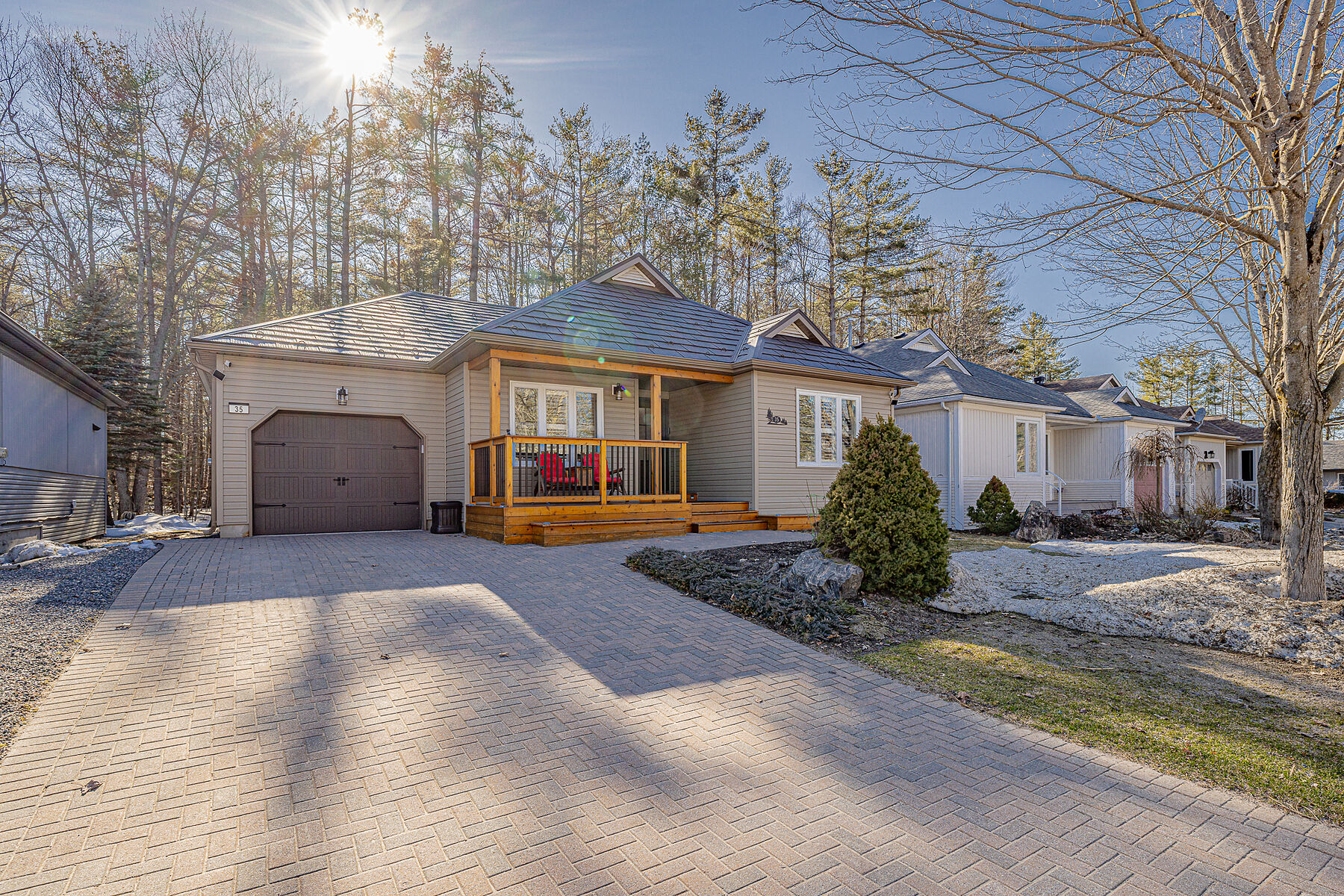  Immaculate Pineridge Bungalow - 物件實景