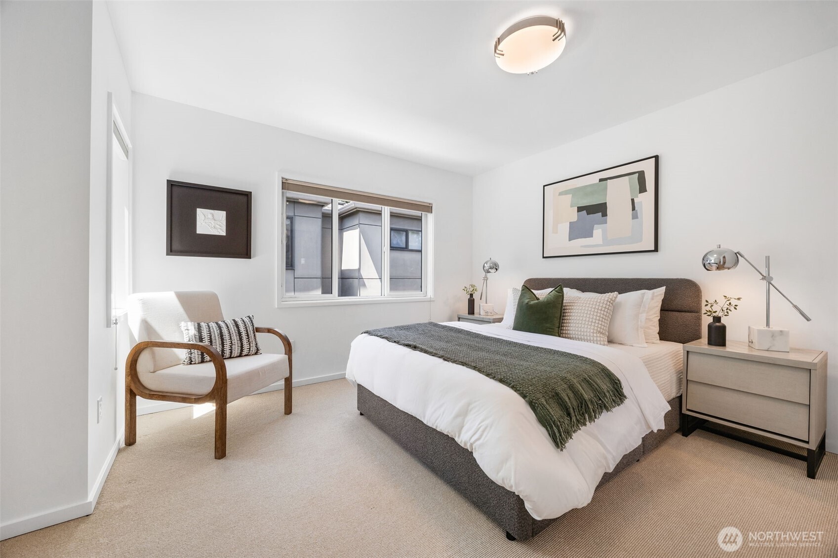 Seattle, Washington, 98112, United States, 3 Bedrooms Bedrooms, ,2 BathroomsBathrooms,Residential,For Sale,1850113