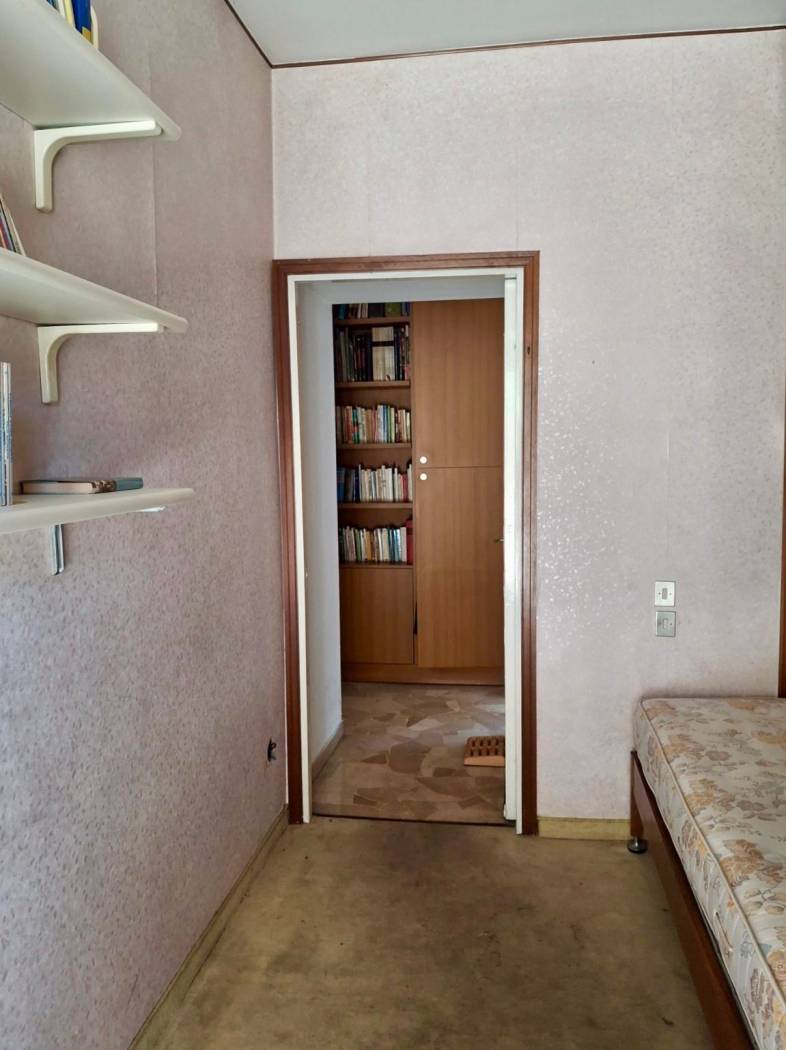 Cologno Monzese, Milano, 20093, IT, 4 Bedrooms Bedrooms, ,3 BathroomsBathrooms,Residential,For Sale,1877106