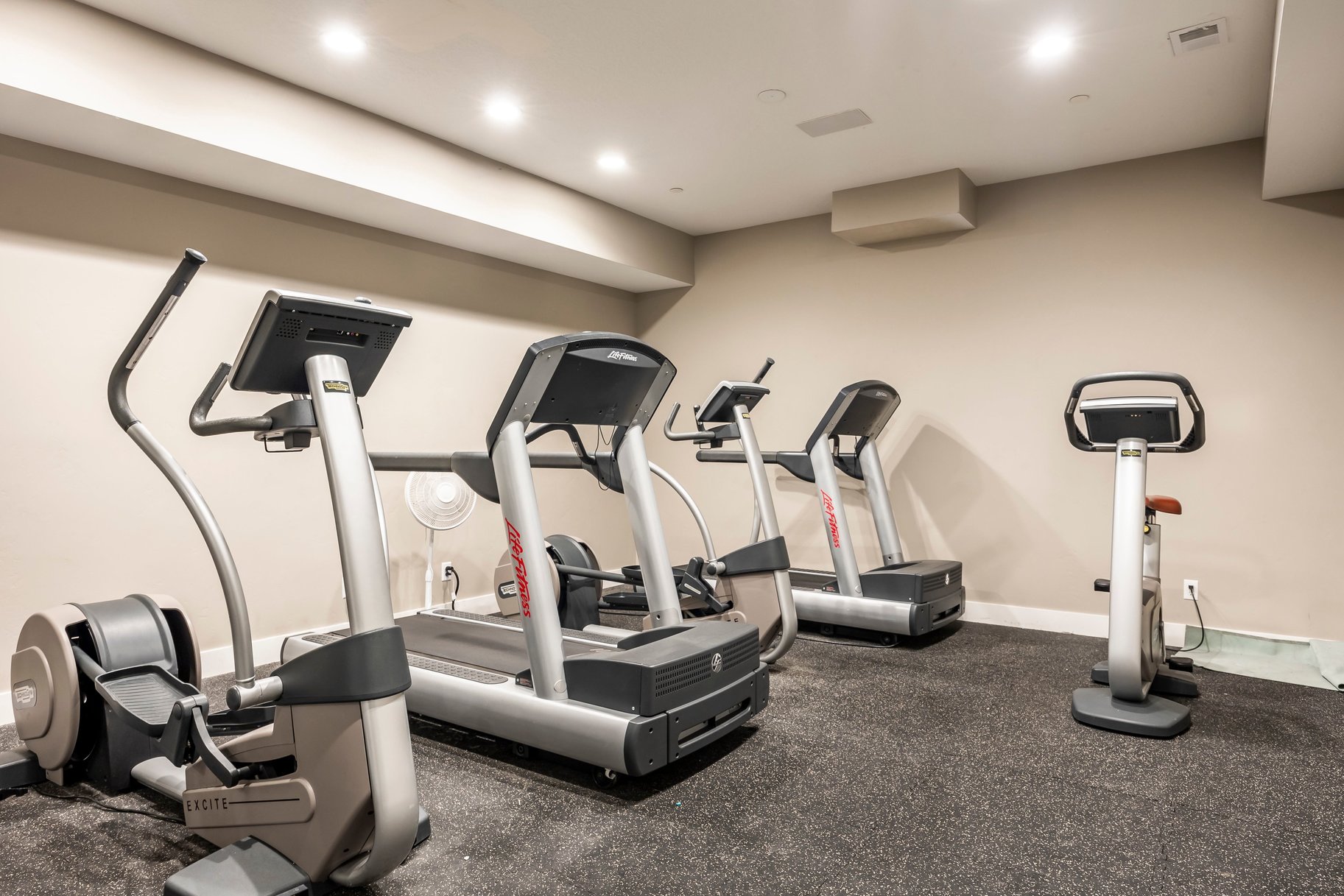  Three-Bedroom Soho Floor Plan at The Ridge at Spanish Fork - 物件實景