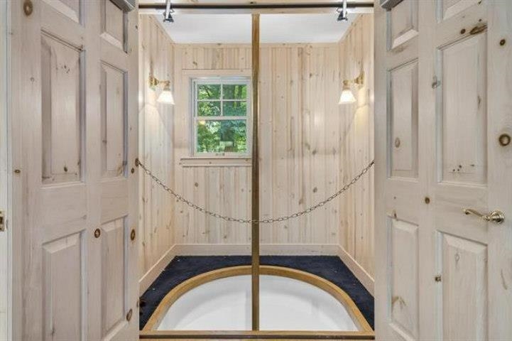 Harbor Springs, Michigan, 49740, United States, 7 Bedrooms Bedrooms, ,8 BathroomsBathrooms,Residential,For Sale,2000419