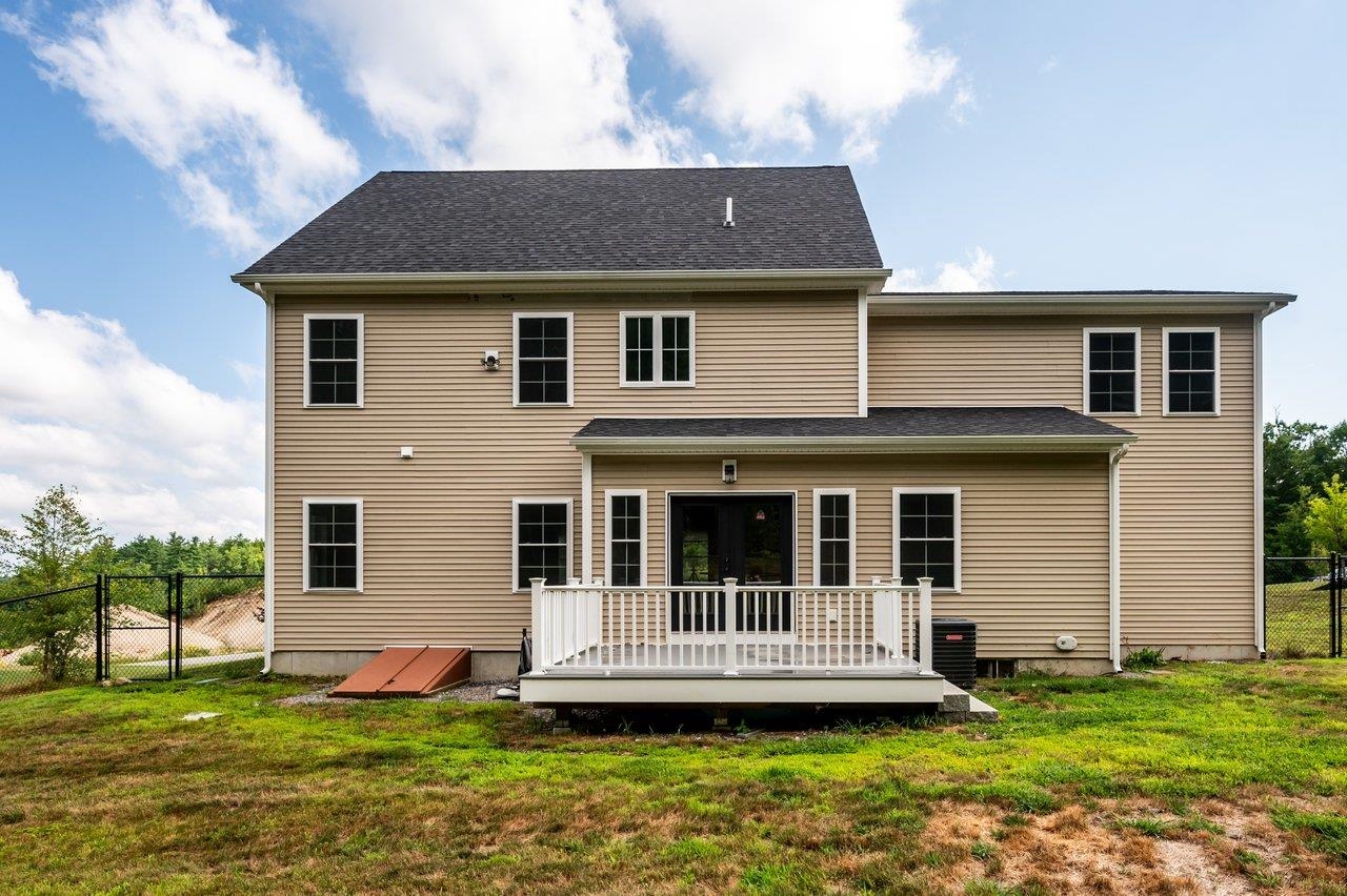 Weare, New Hampshire, 03281, United States, 4 Bedrooms Bedrooms, ,4 BathroomsBathrooms,Residential,For Sale,1908360