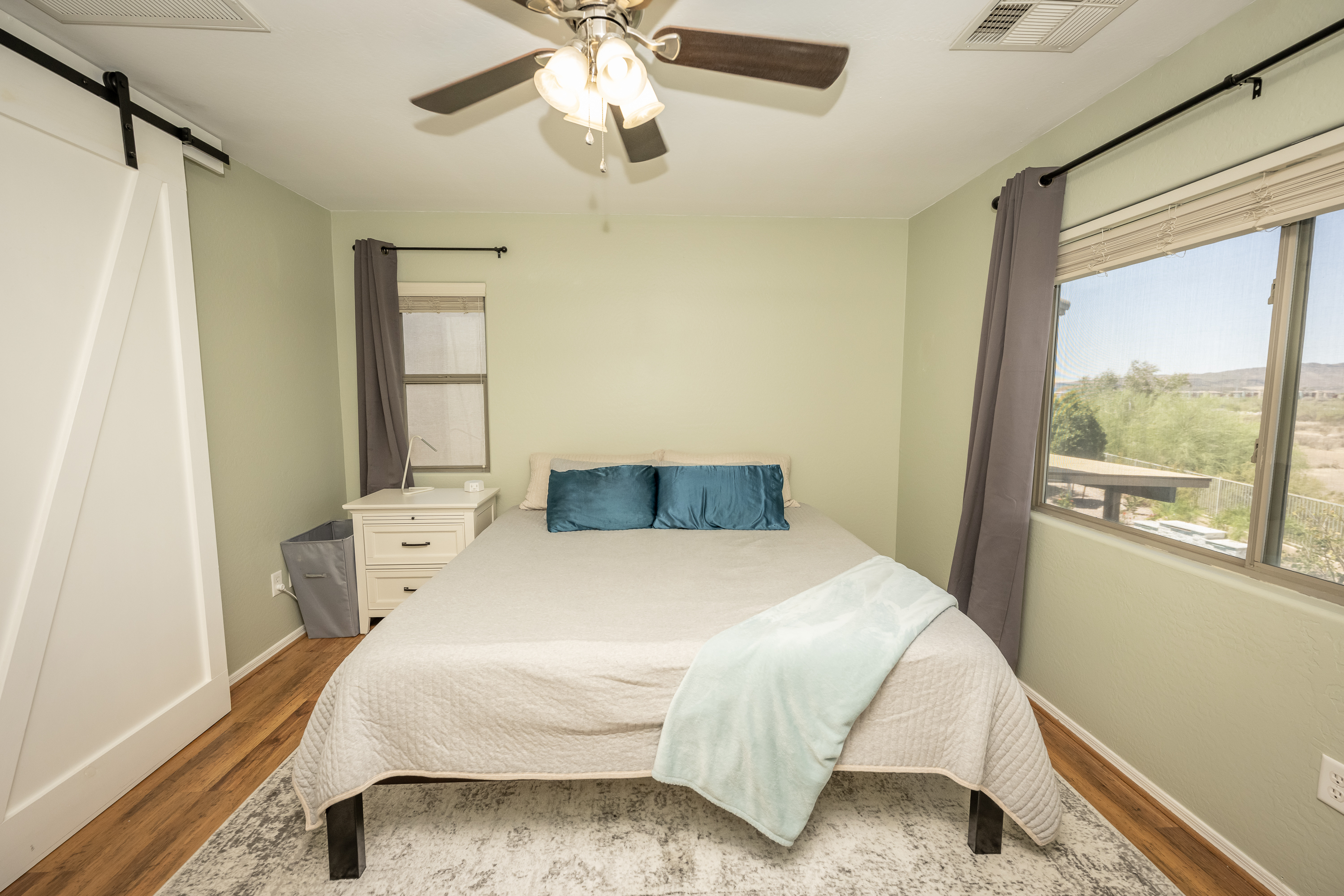 Phoenix, Arizona, 85085, United States, 4 Bedrooms Bedrooms, ,3 BathroomsBathrooms,Residential,For Sale,1869384